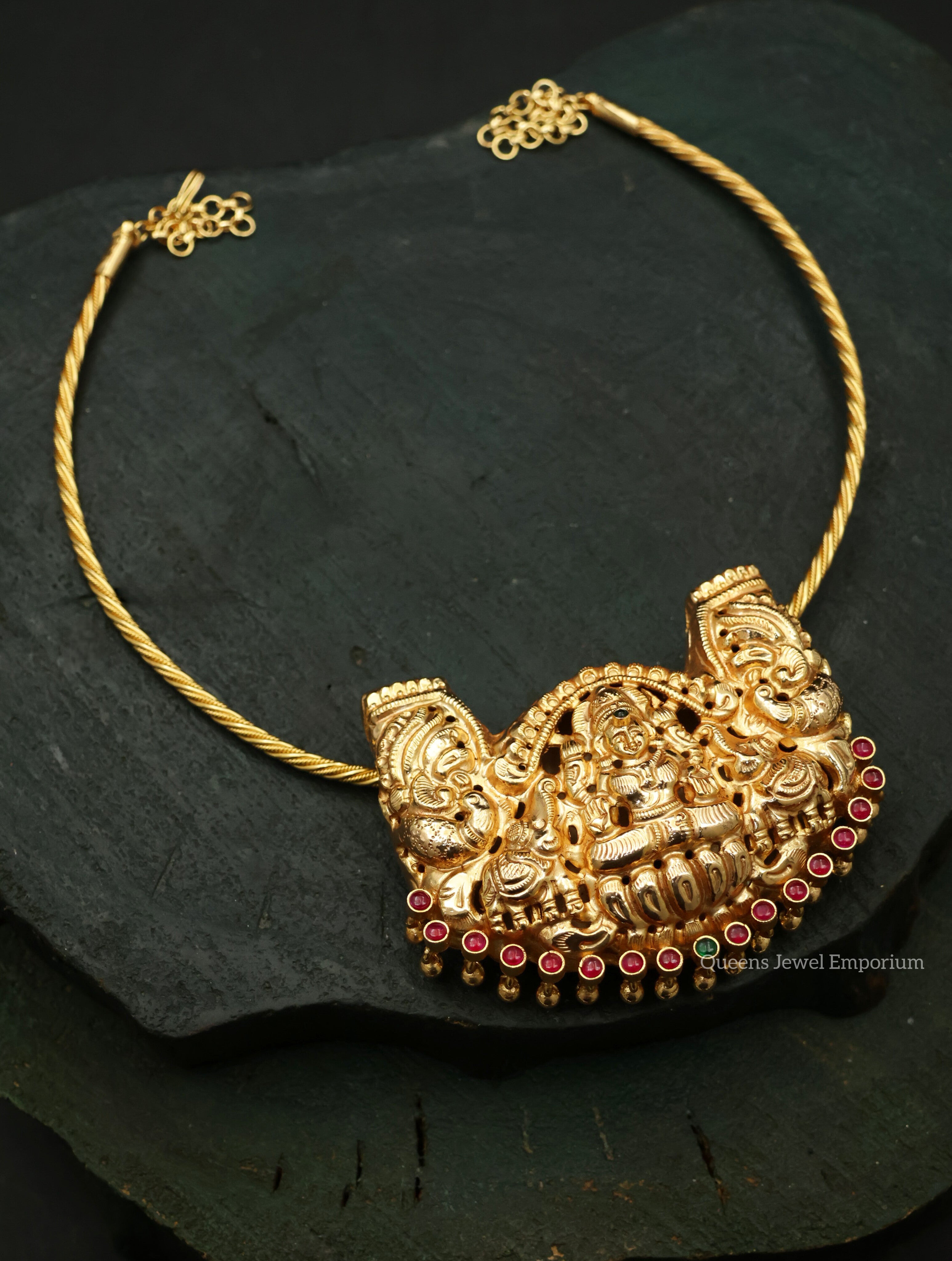 Grand temple jewellery pendant-Traditional temple design pendant