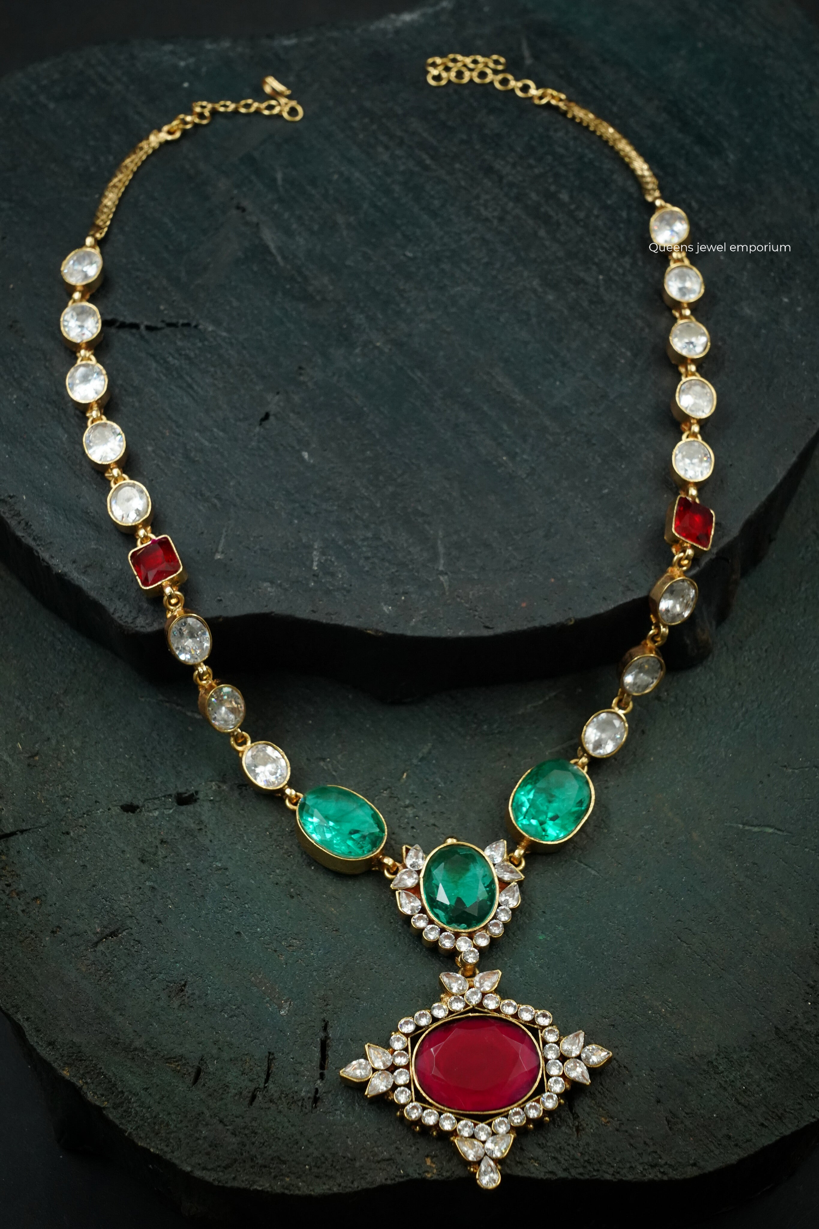 ZIrcon haram-Green cutting stone 