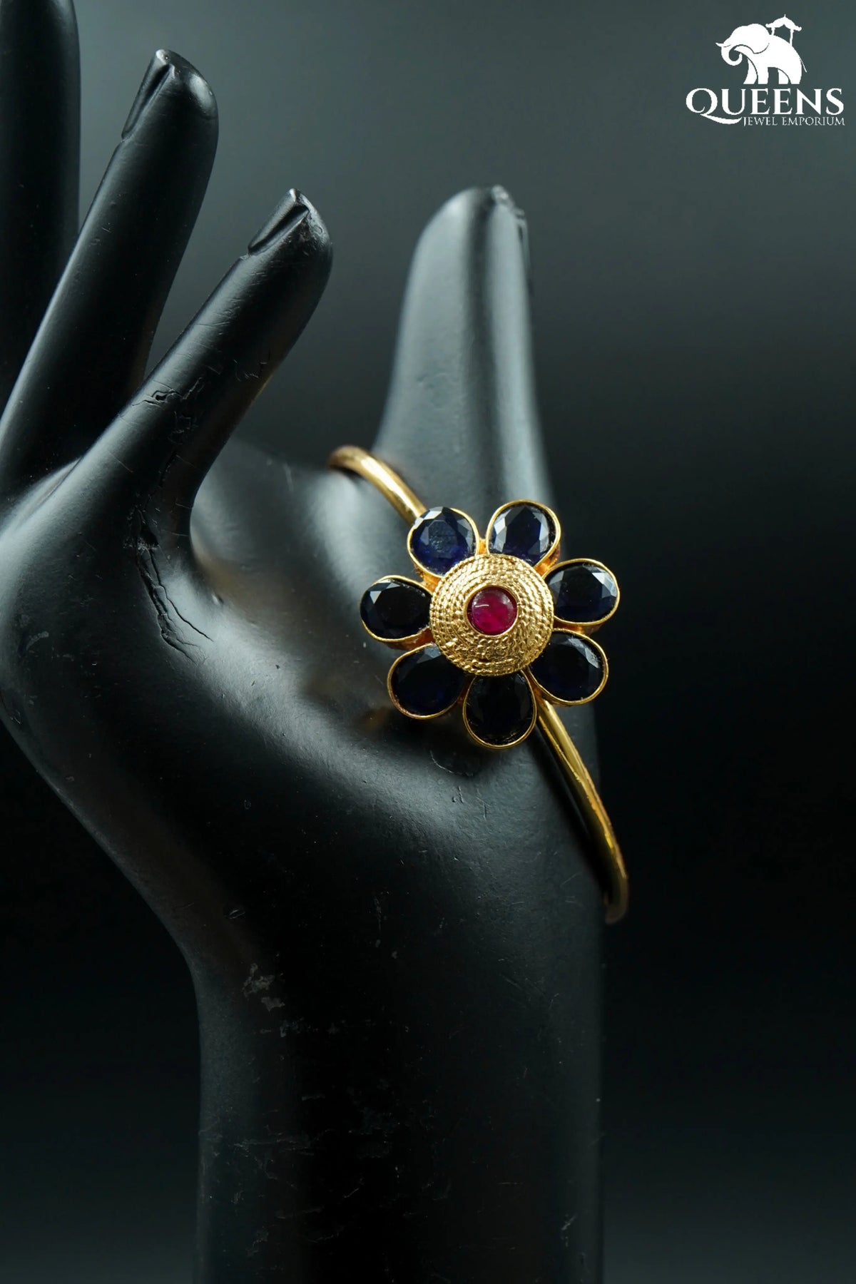 Simple floral bangle-Gold plated kemp bangle