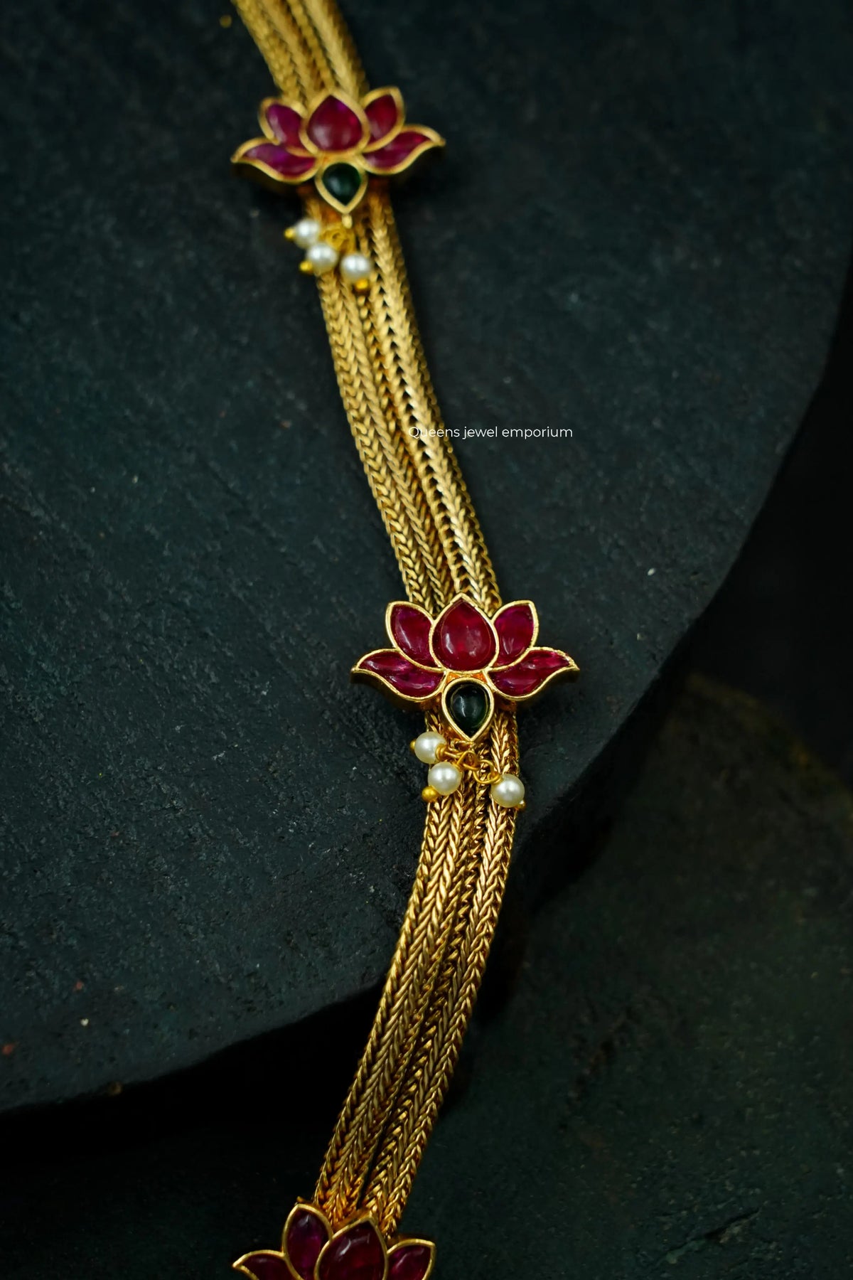 South indian temple jewellery-Grand temple design haram