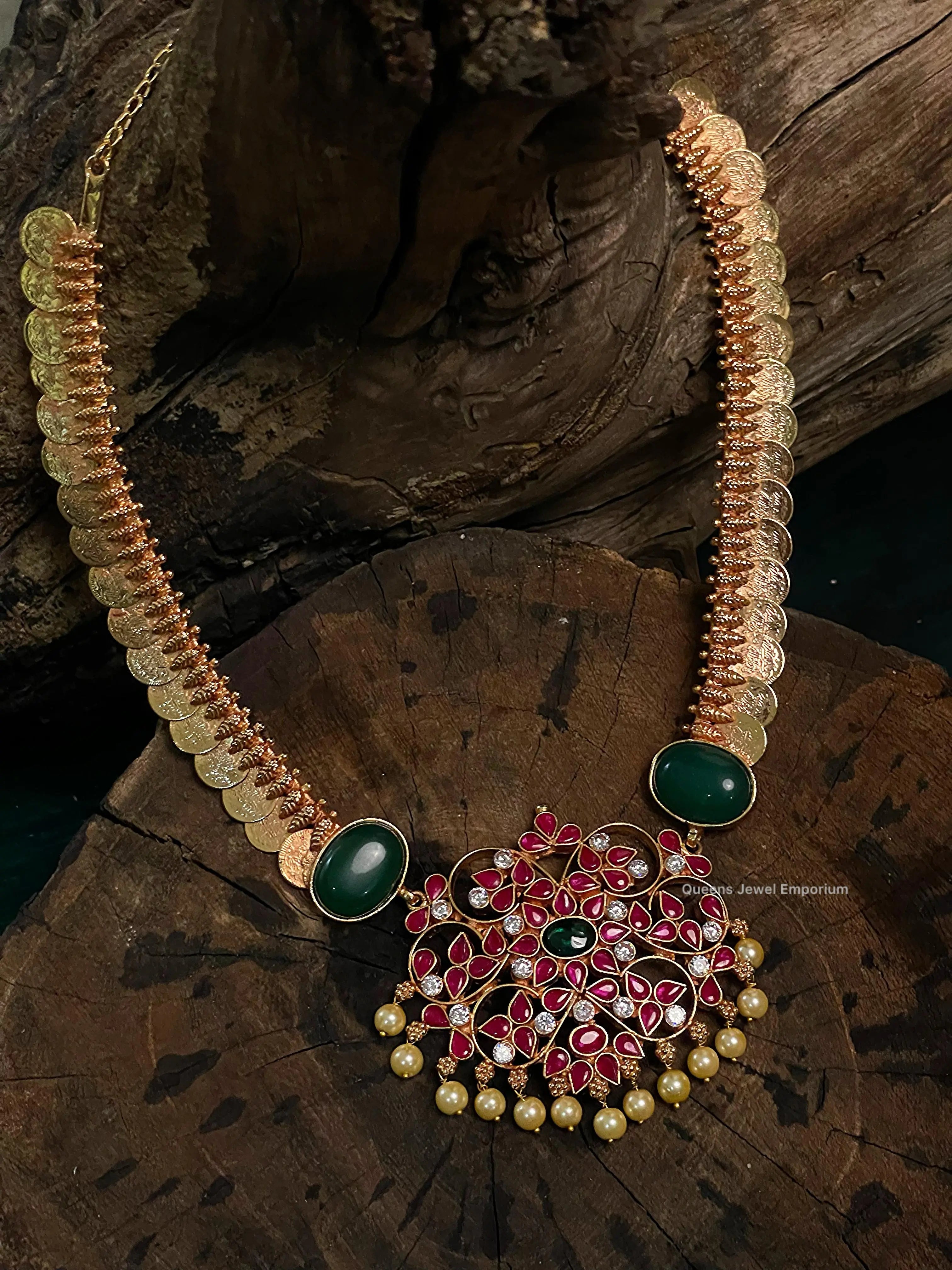 Reception kasumala haram-Red kemp pendant haram