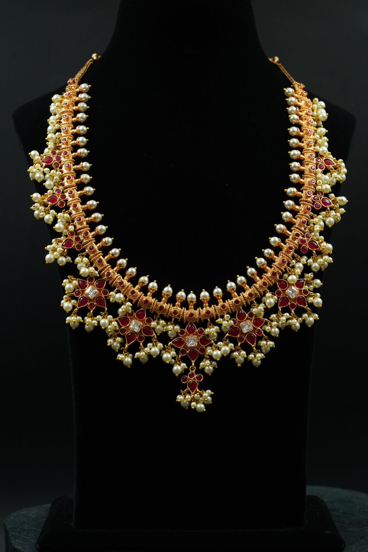 Floral motif jewellery-Red kemp stone haram