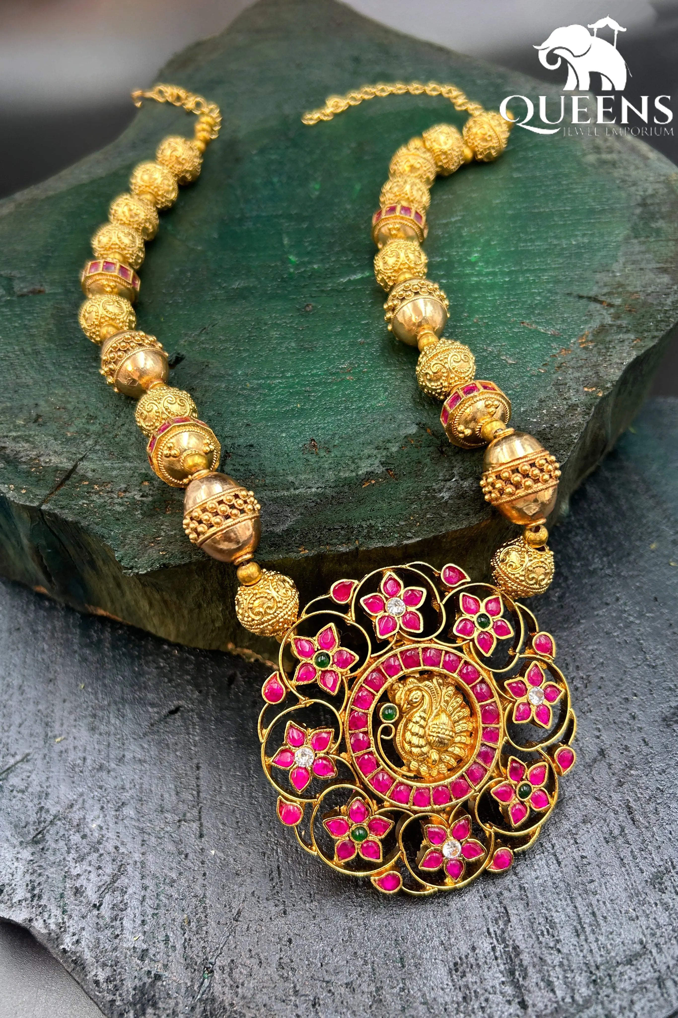 Nagas annam motif-Floral motif haram