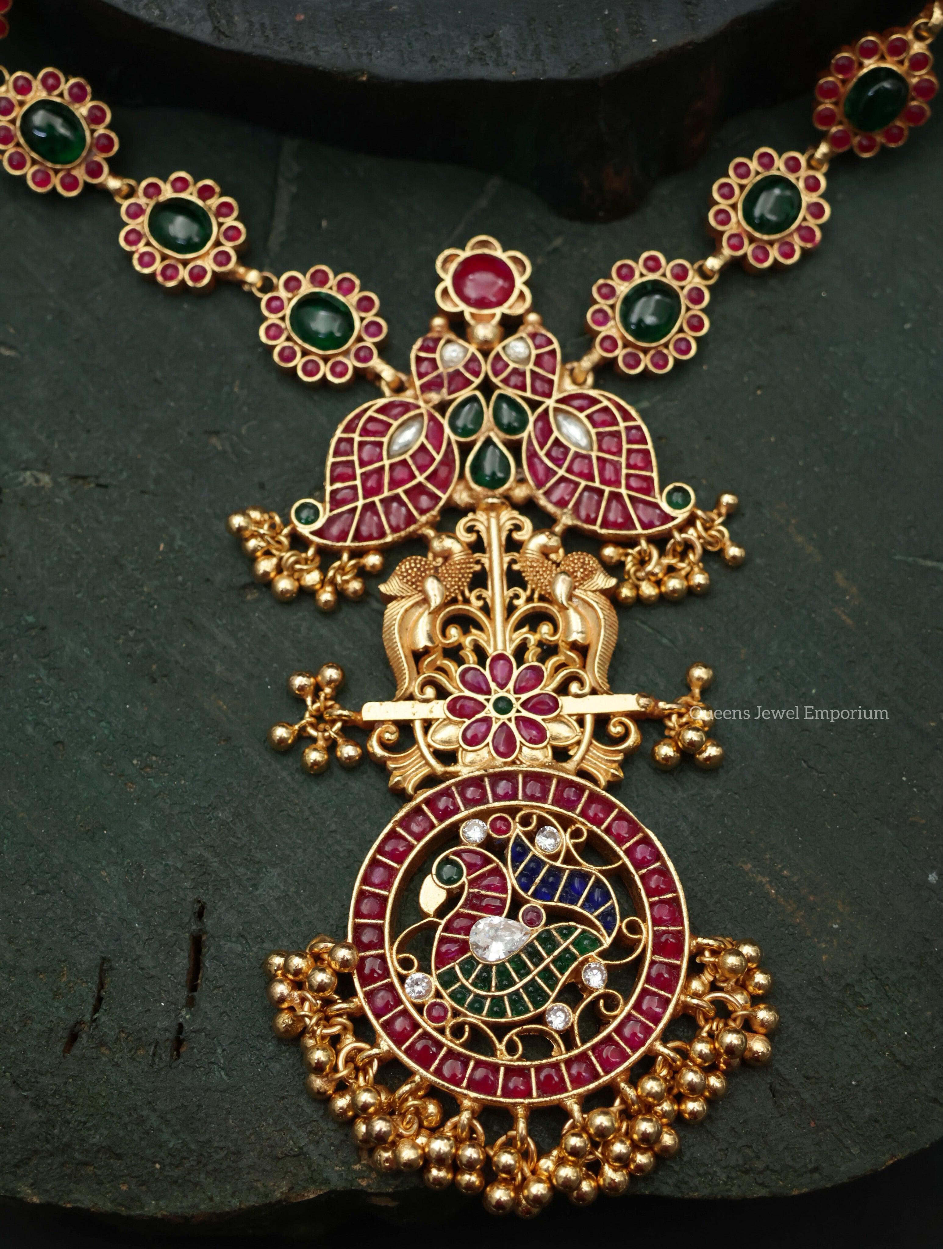 Jewellery for festive celebrations-Jewellery for reception
