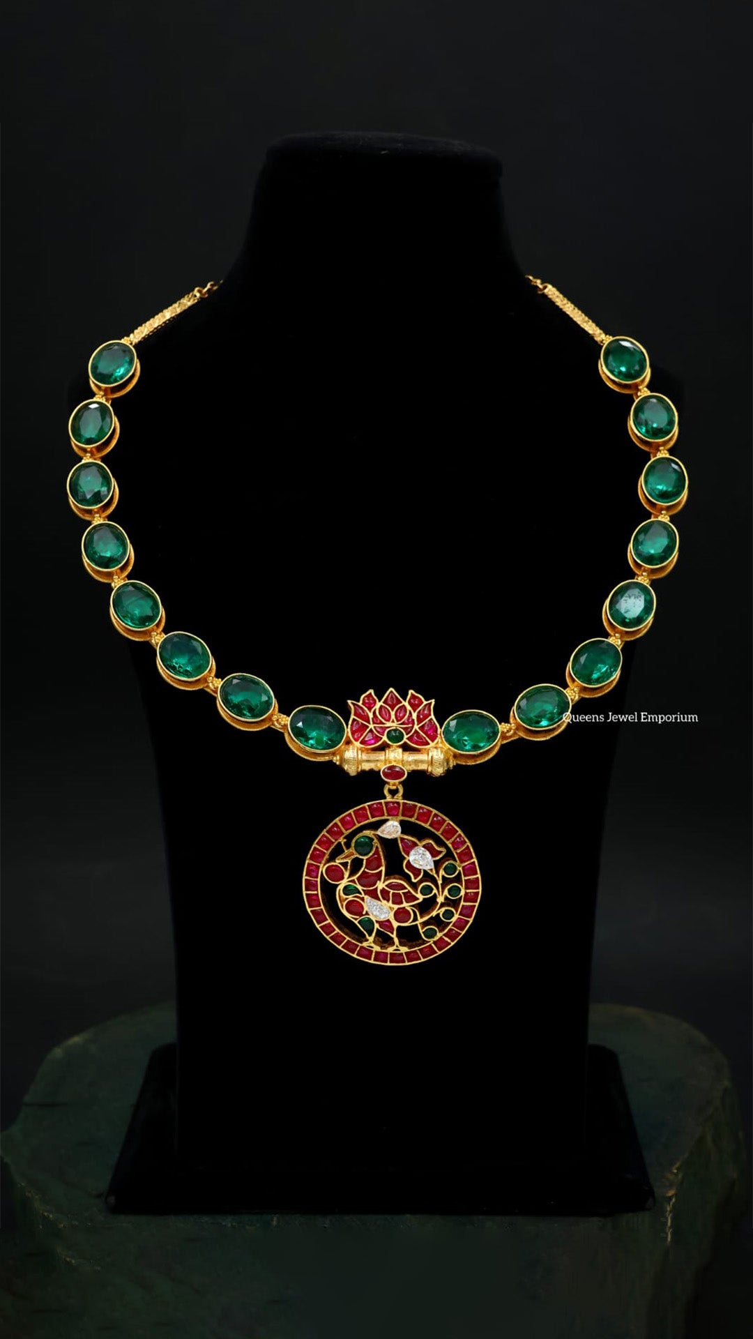 Sundara Devi Hasli Necklace