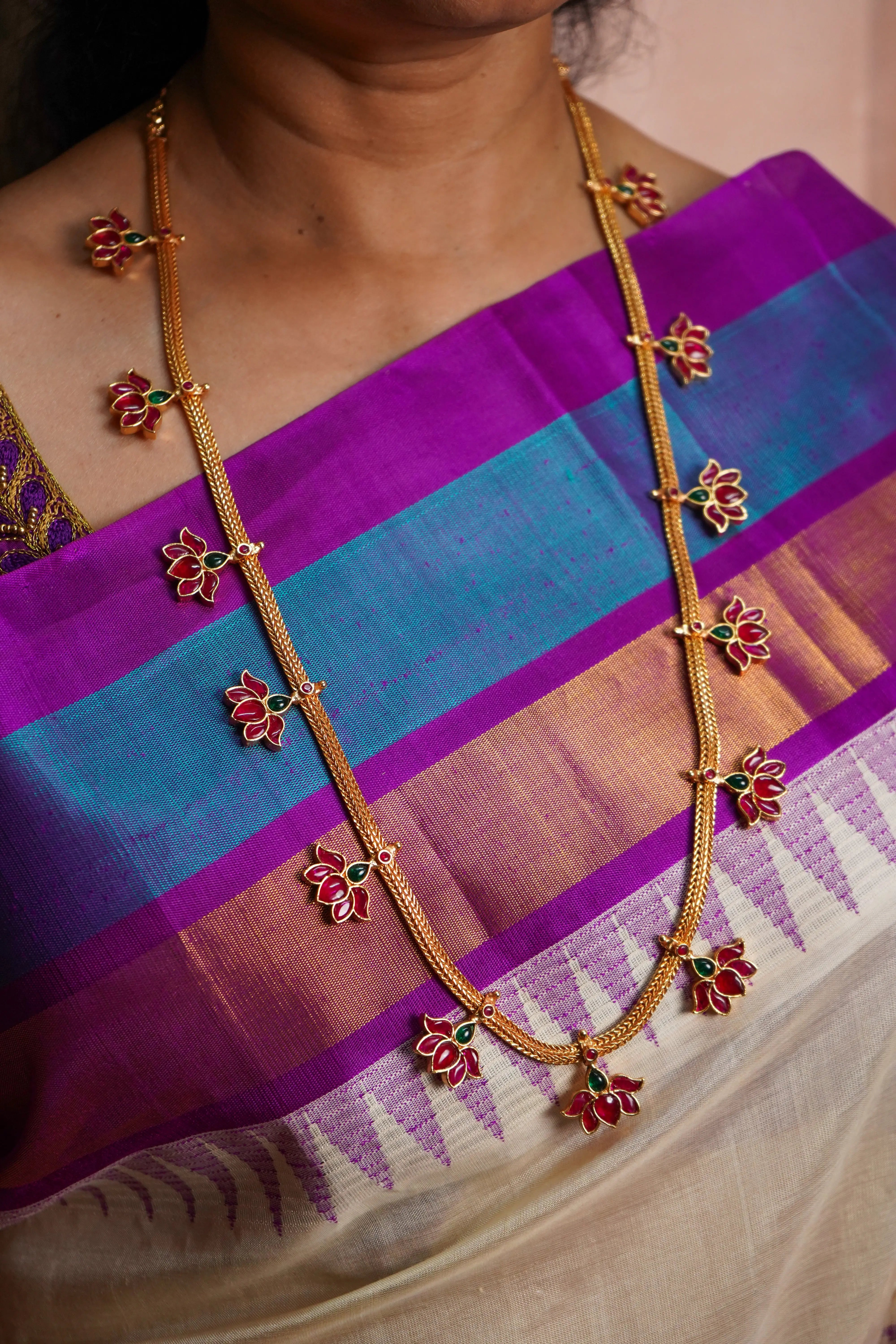 Kamalam motif haram-Haram for pattu sarees
