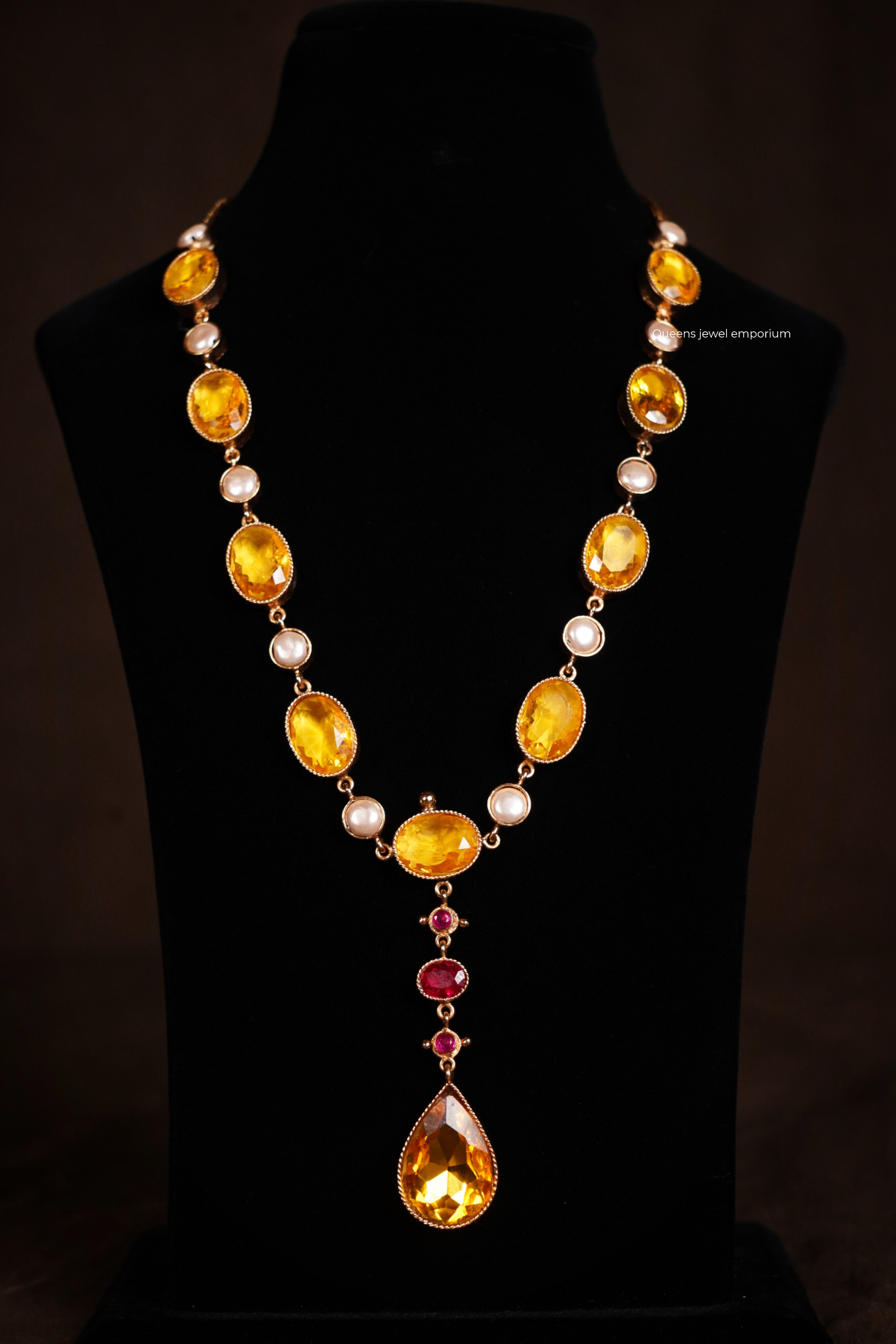 Pearl details jewellery-Classic modern haram