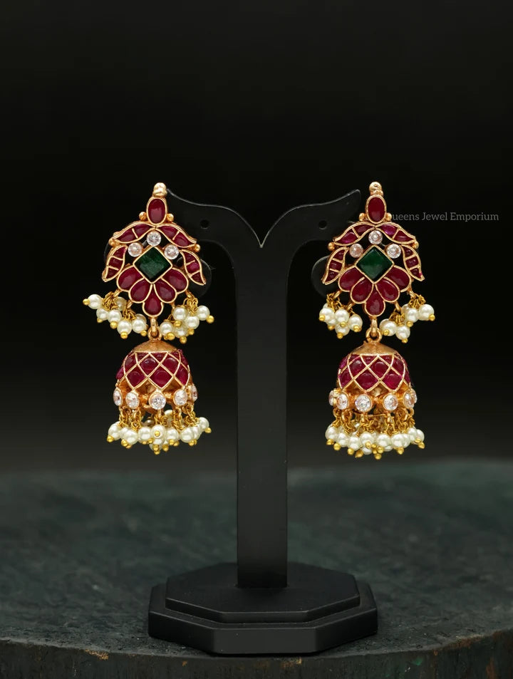 Elegant red kemp stone jhumka-Jhumka with red kemp and pearls