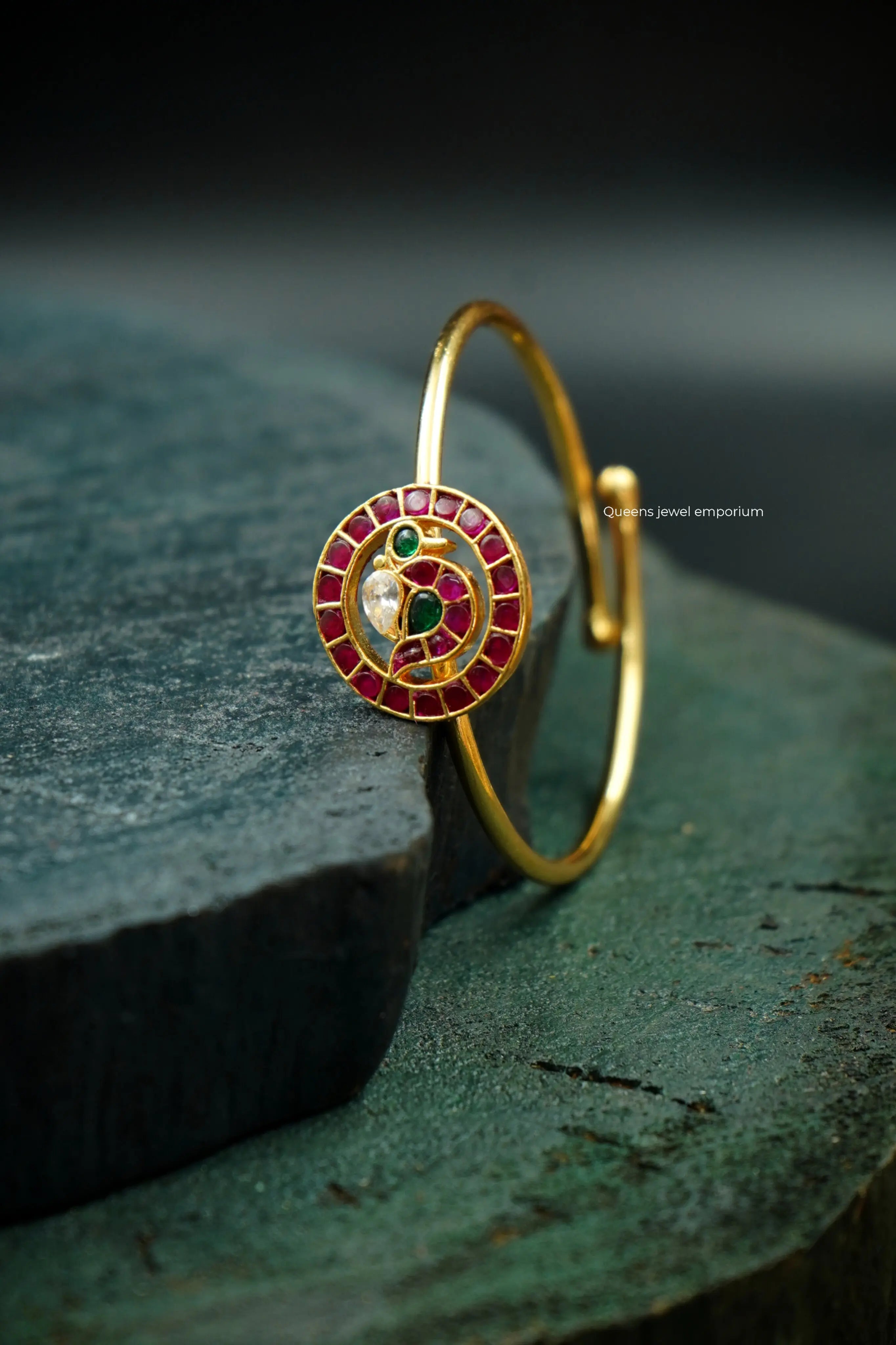 Plain kada with temple design-Vintage annam motif kemp stones