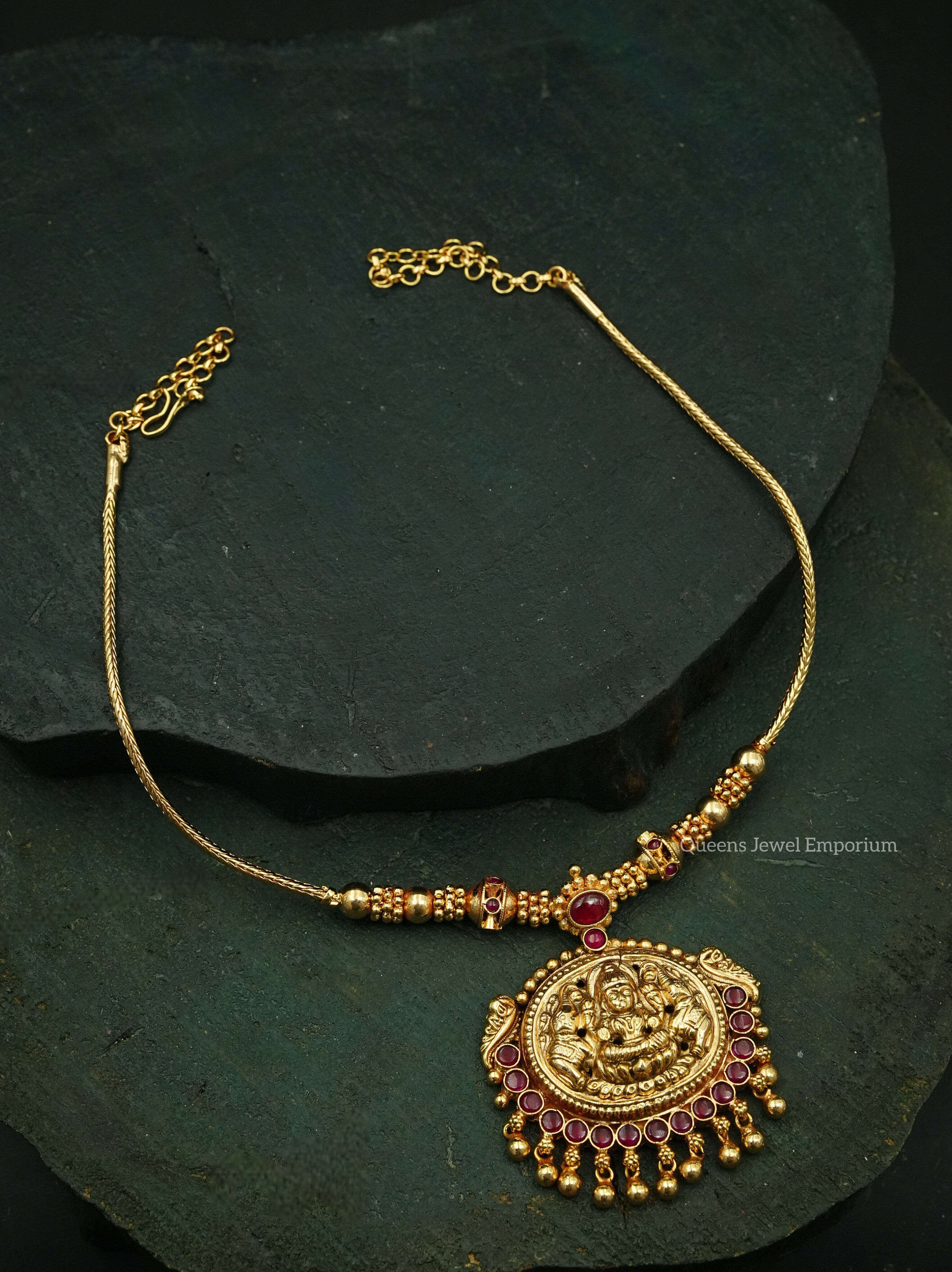 Pendant with lakshmi design-Chain for occasion