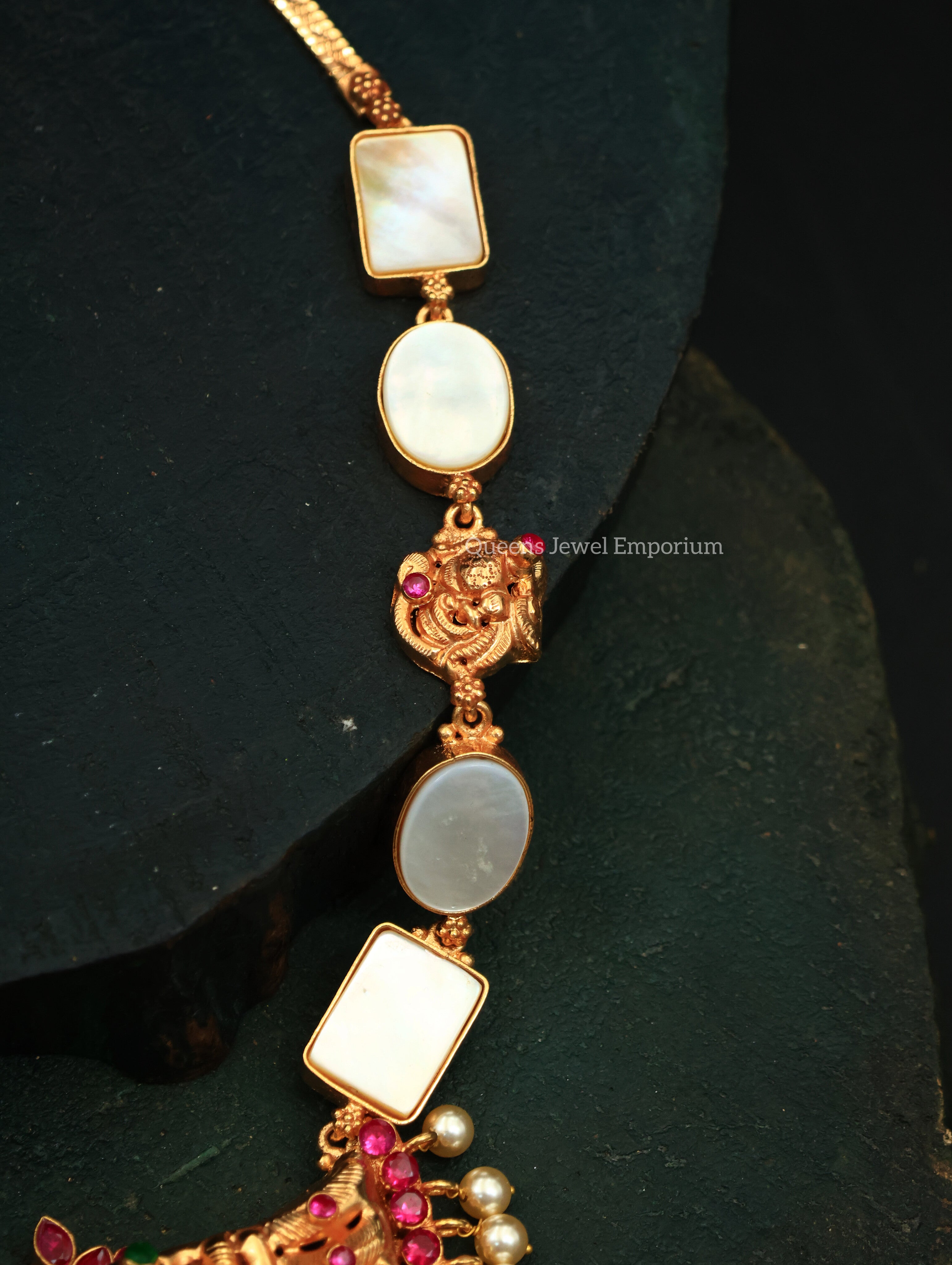 Gandaberunda stone pendant haram-Designer haram with bird pendant