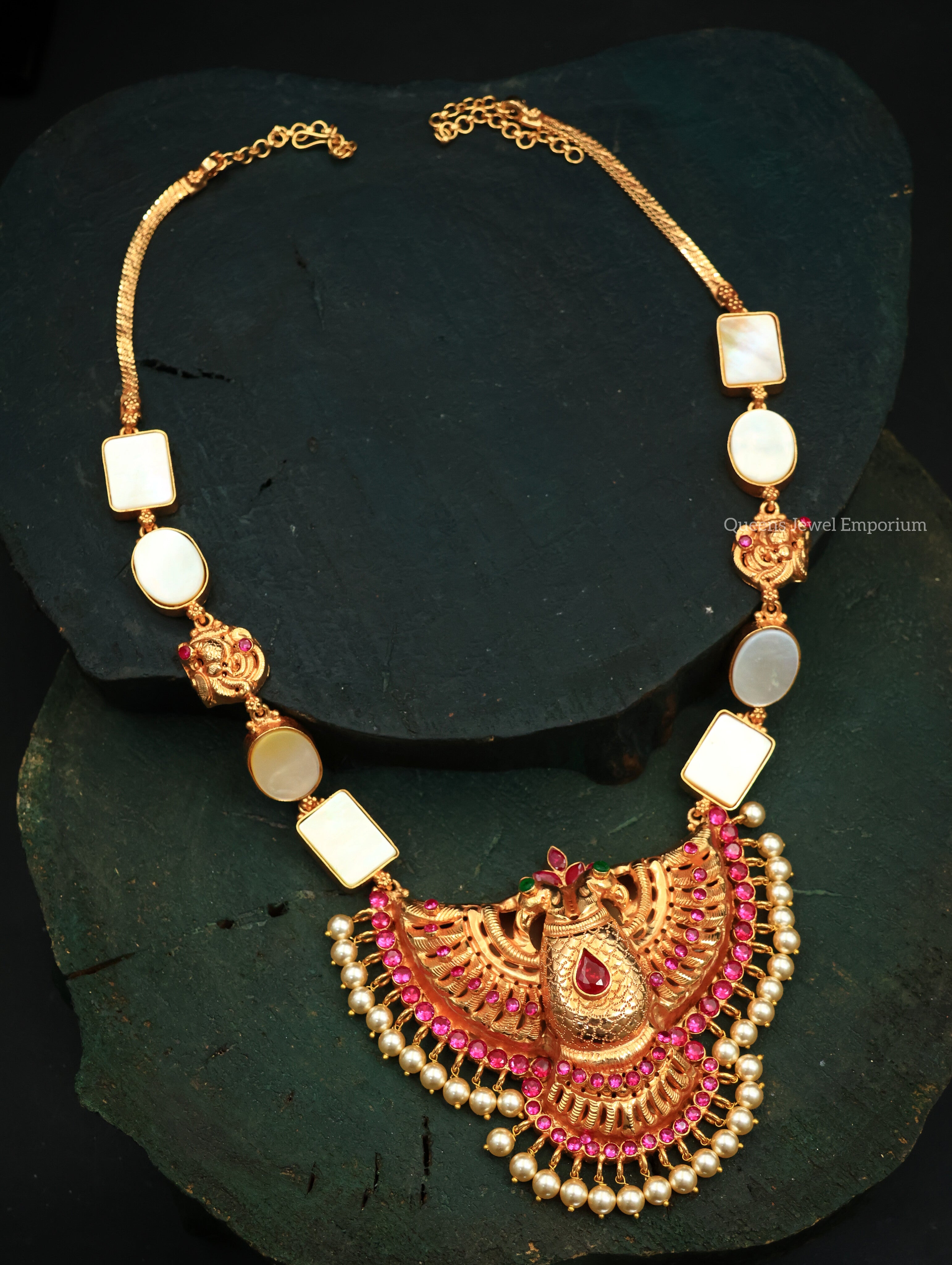 Designer jewellery for festival-Gold plated designer pendant