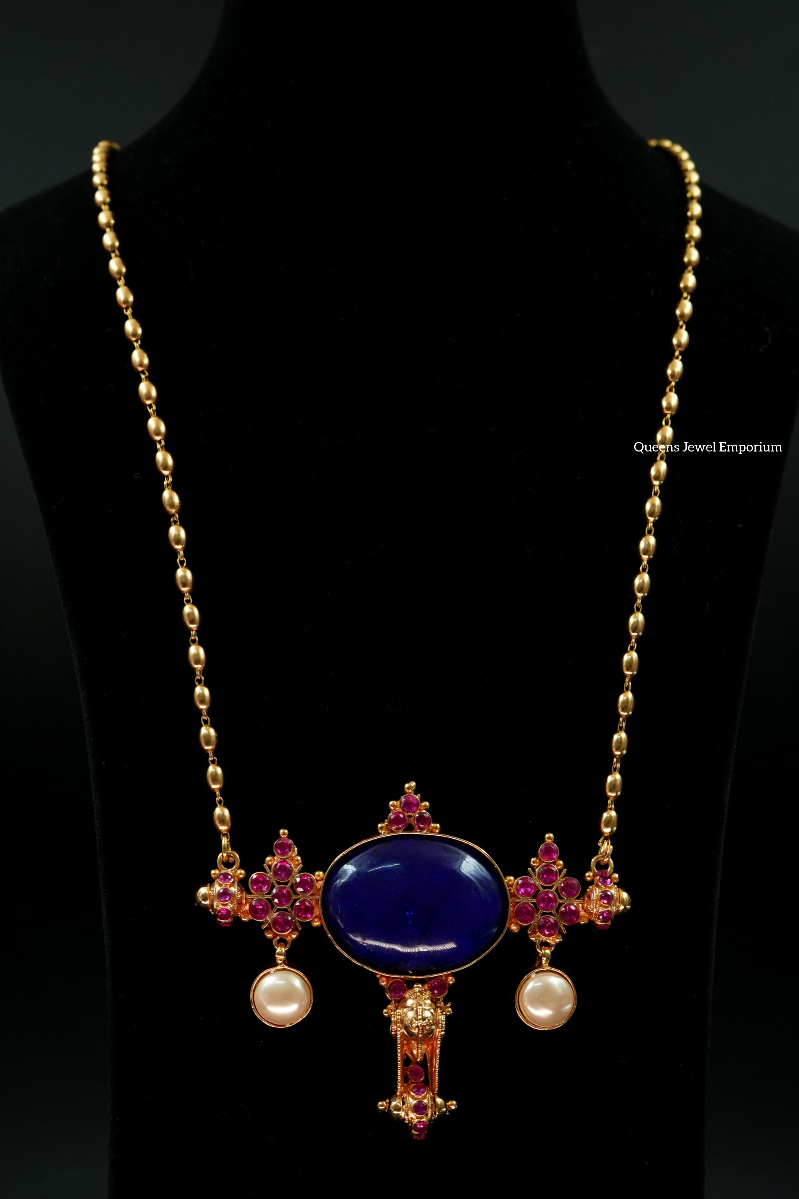 Blue Onyx stone-Nagas mangalyam motif pendant