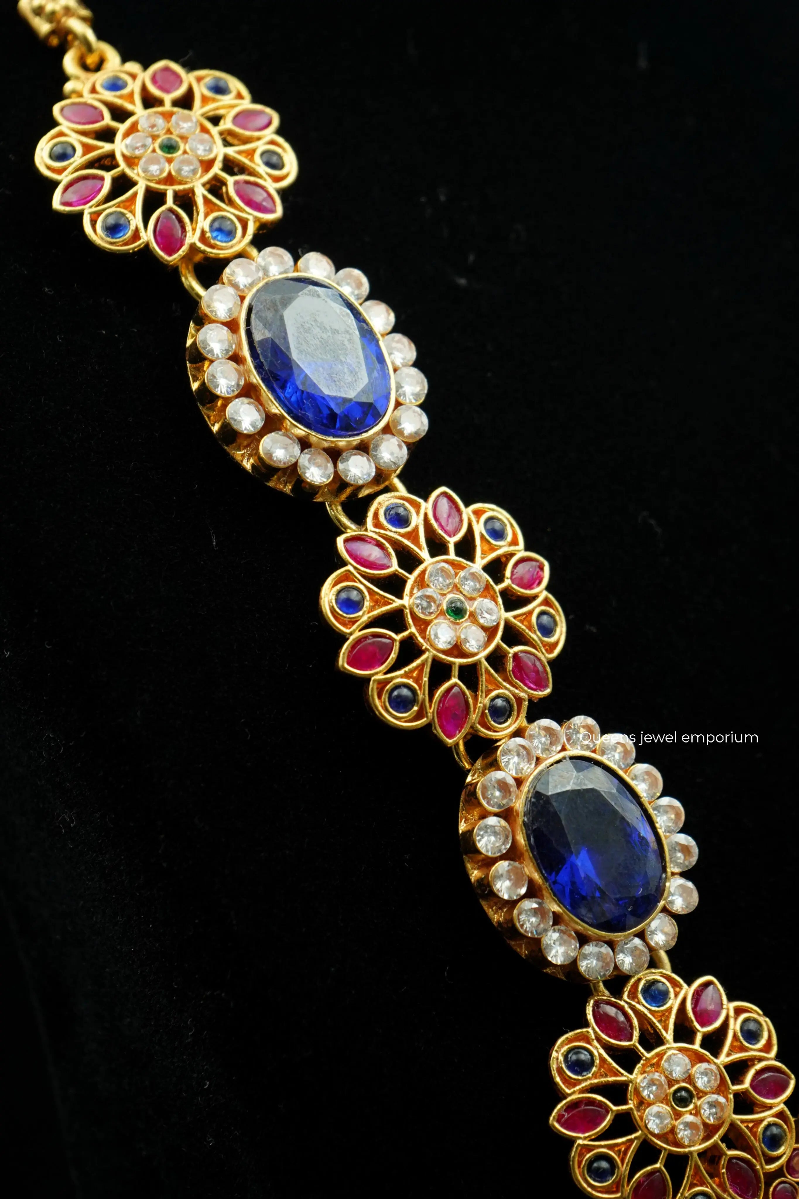 Oval stone jewellery-White color stone jewellery