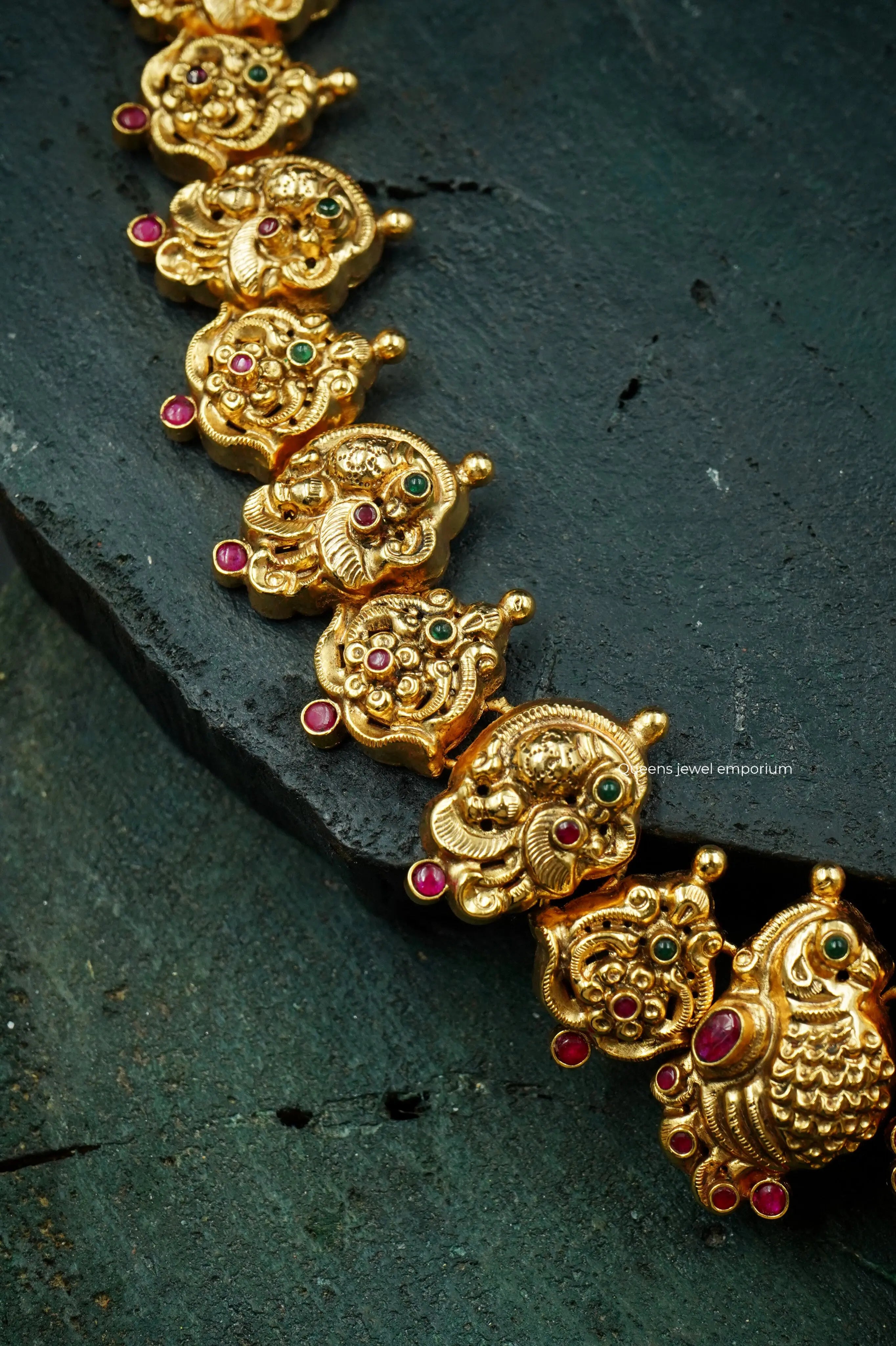 Heritage temple jewellery haram-Traditional lakshmi kemp haram