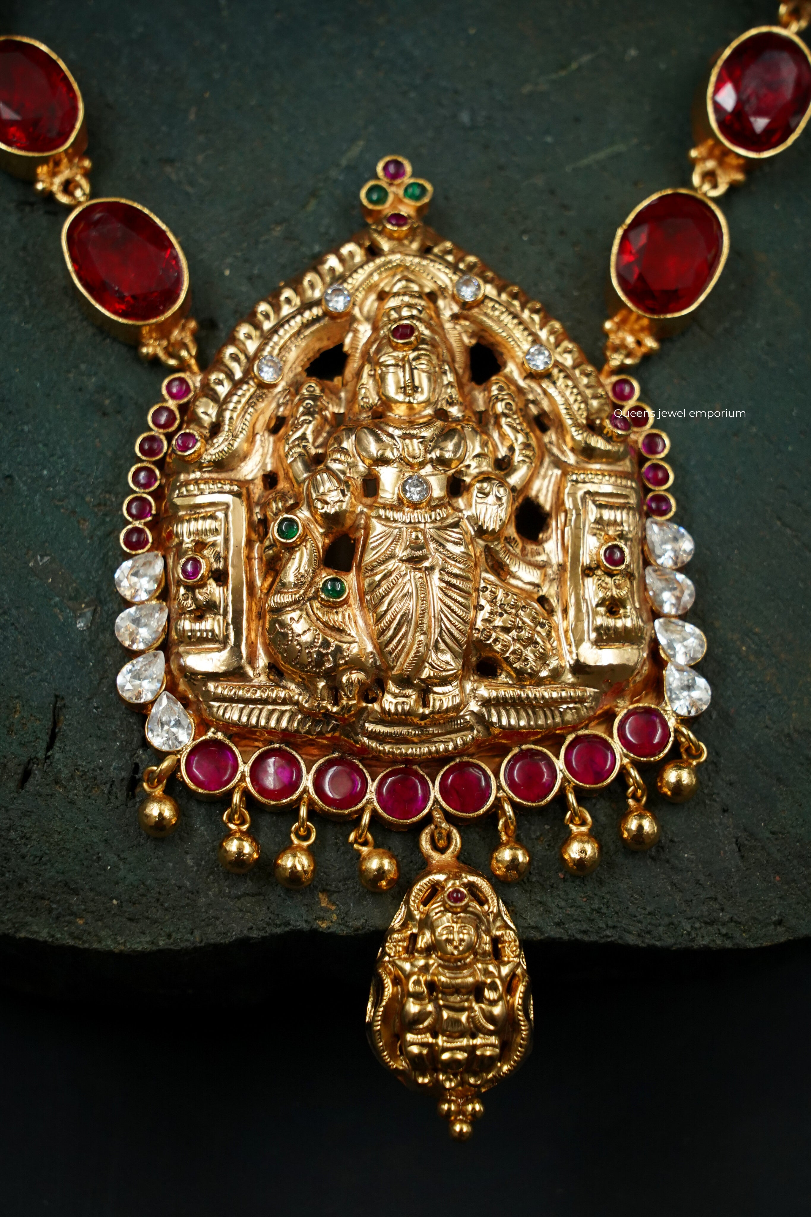 Divine nagas pendant with red stones-Heritage pendant haram