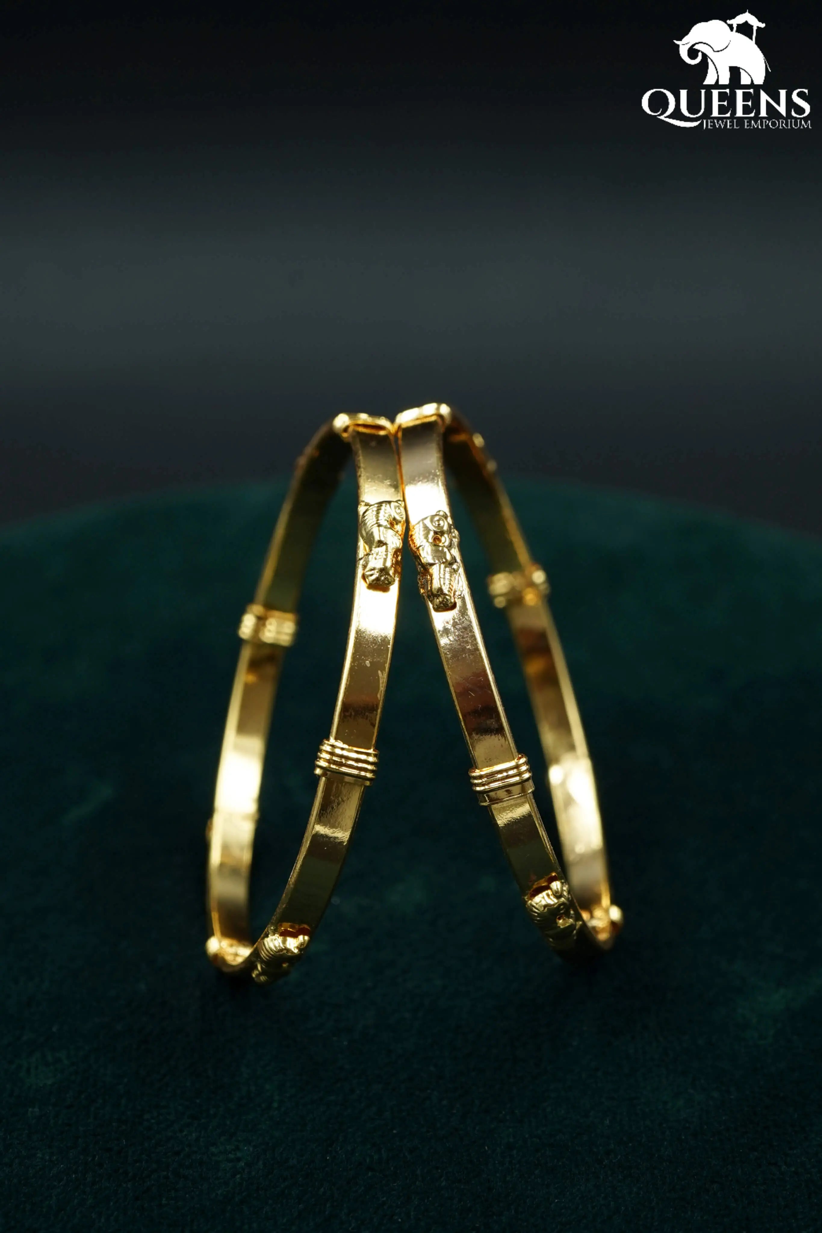 Nagas motif bangle design-Wide flat bangle