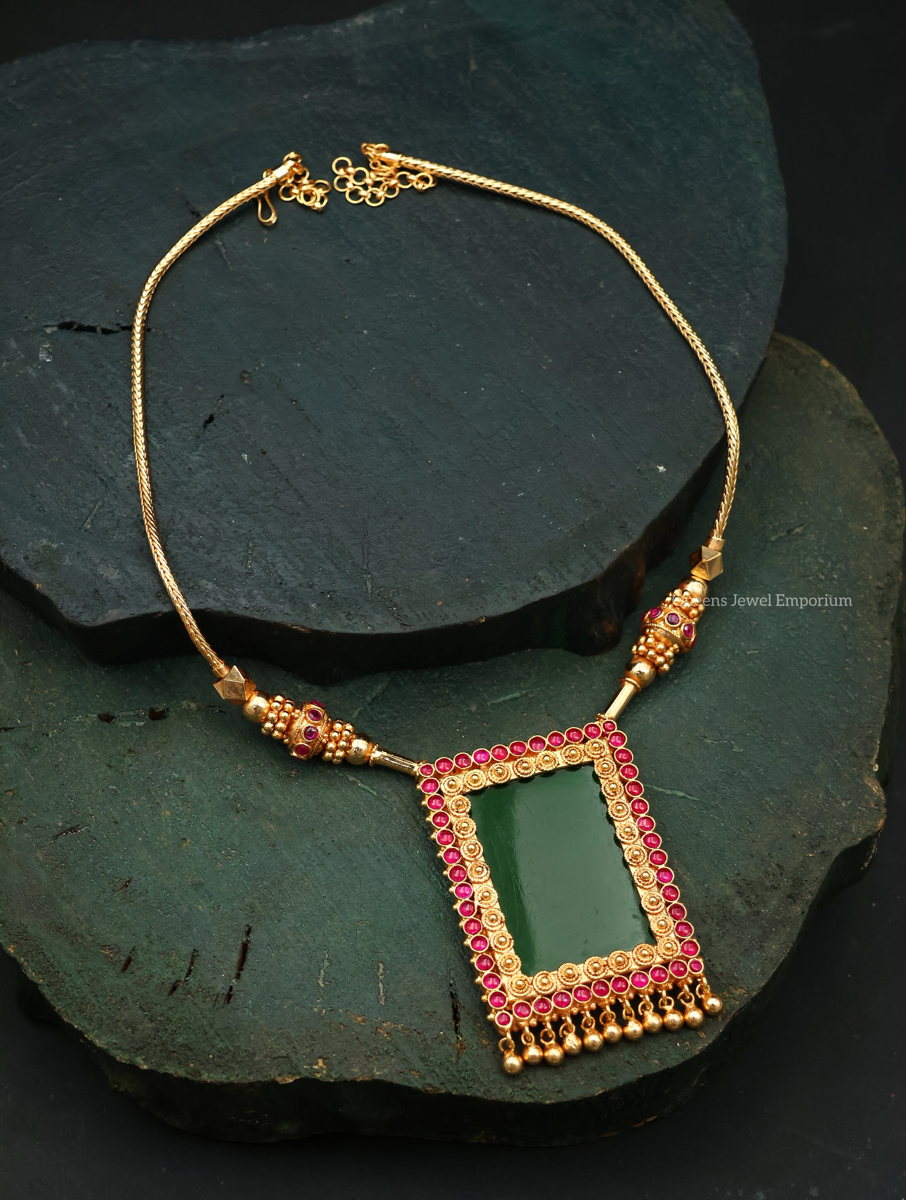 Designer stone necklace-Necklace for modern outfits
