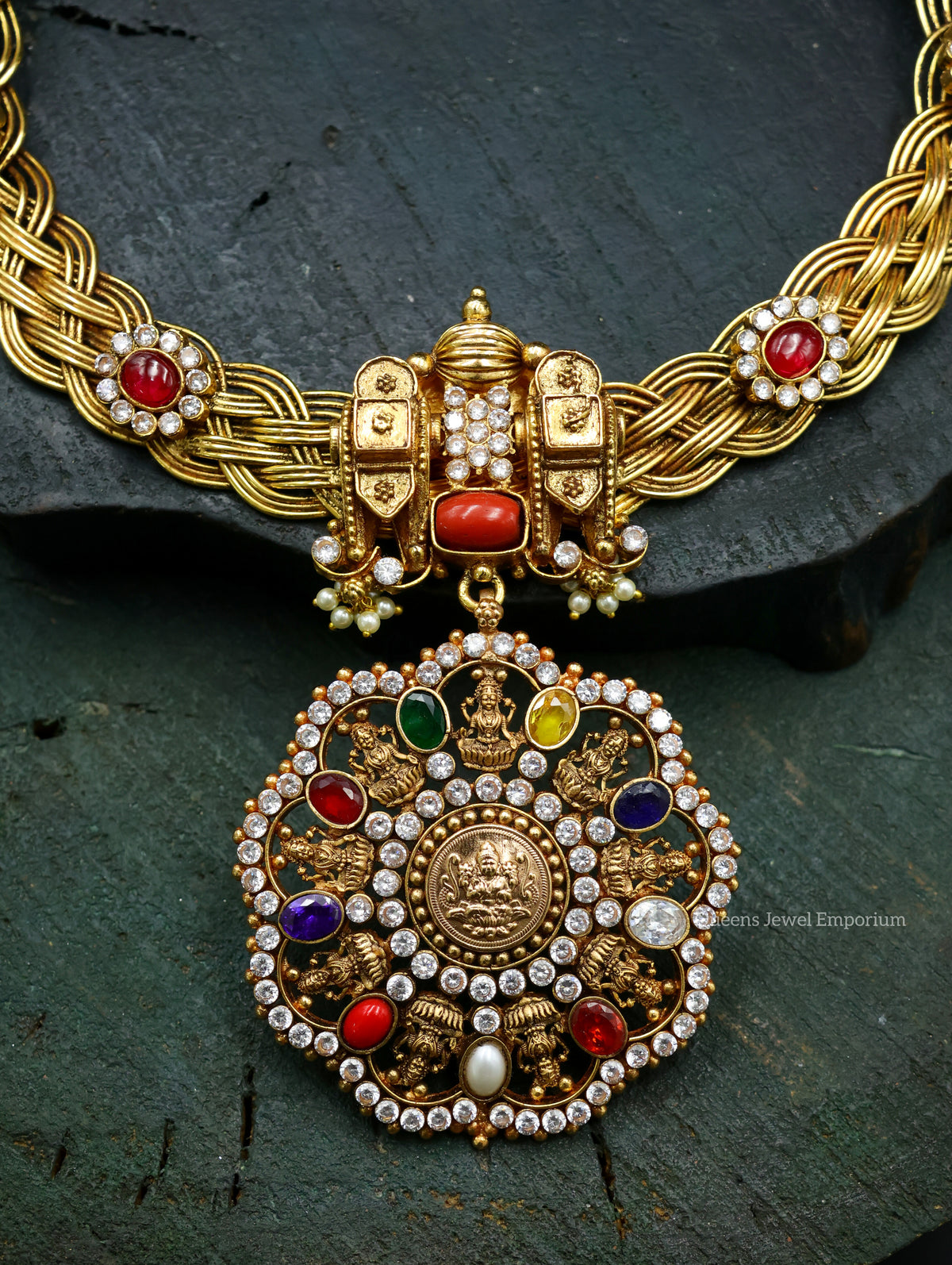 Hasli with pinnal style-Hasli with navaratna stones