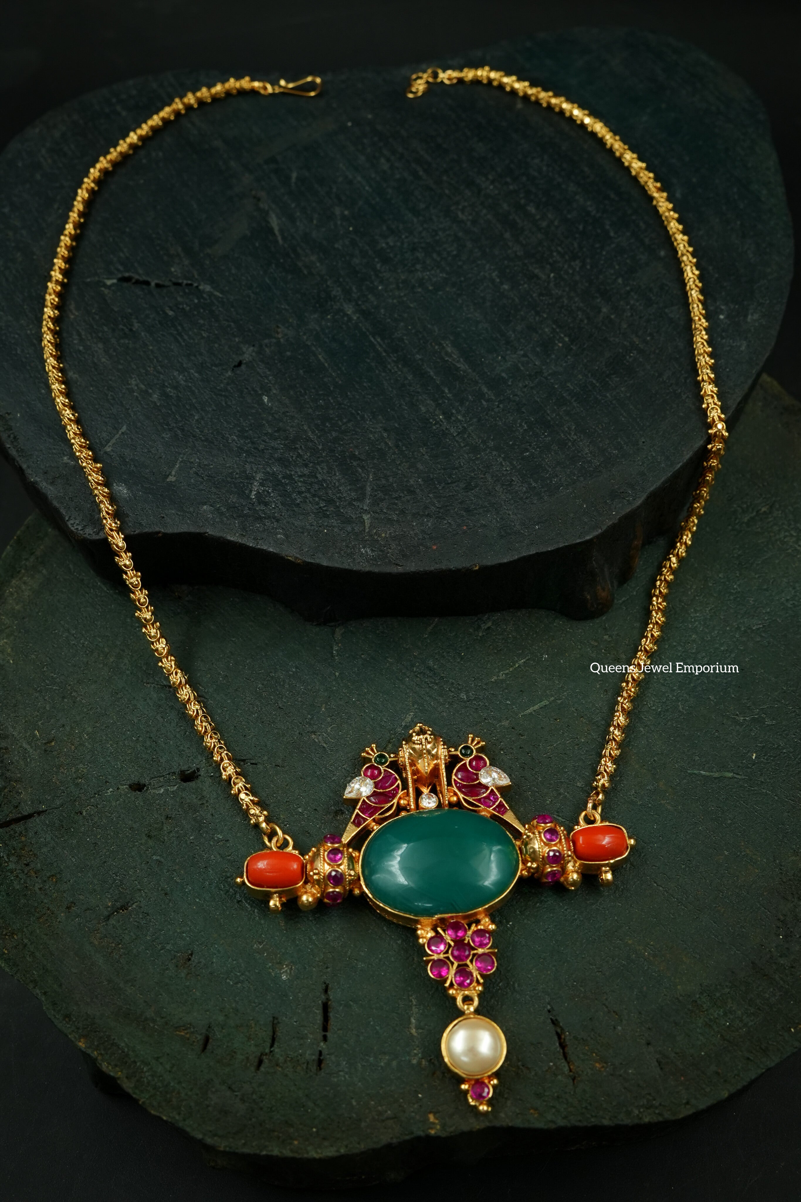 Parrot design pendant-Coral stone jewellery