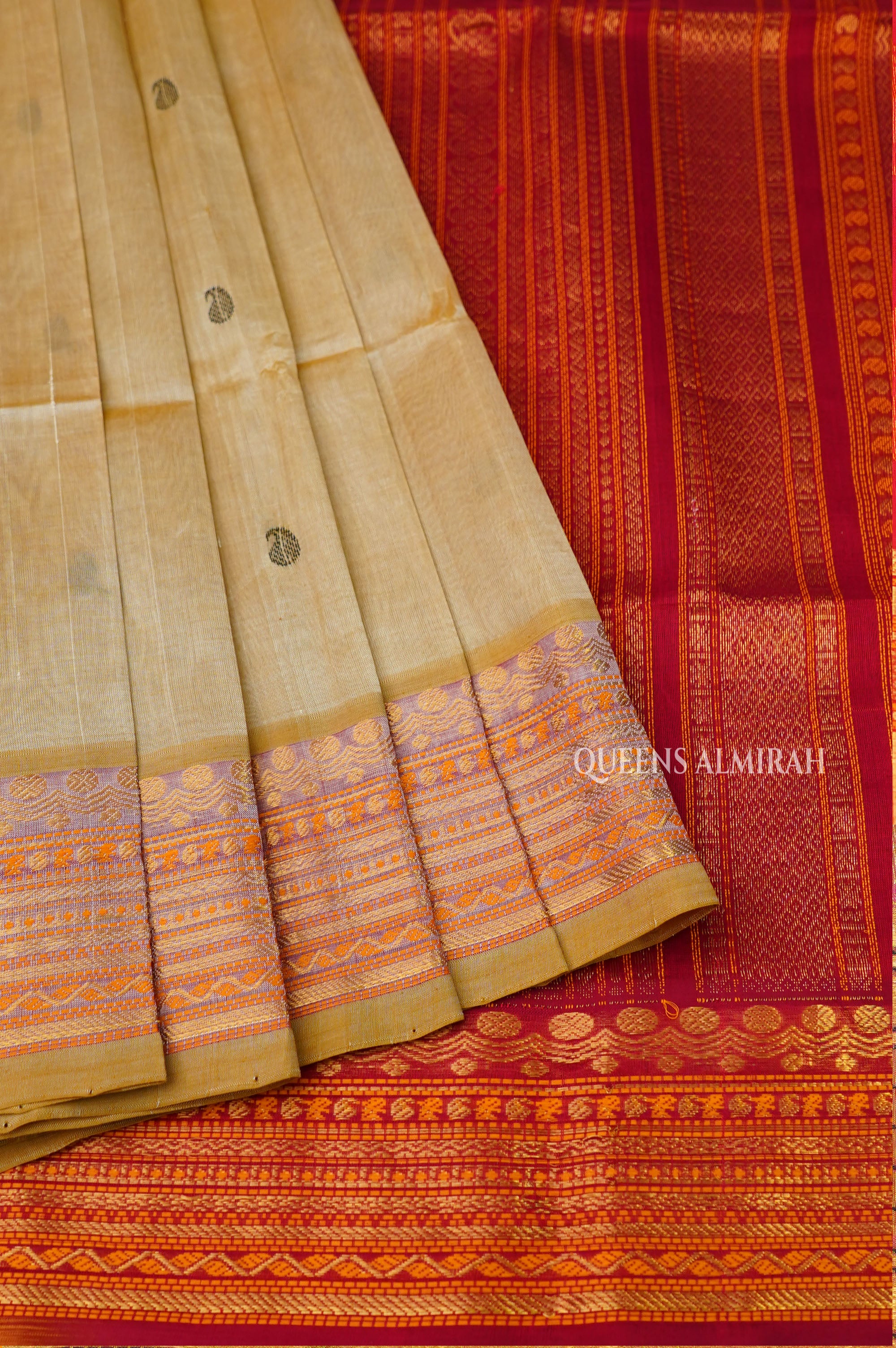 Grey With Red Pure Silk Cotton Saree