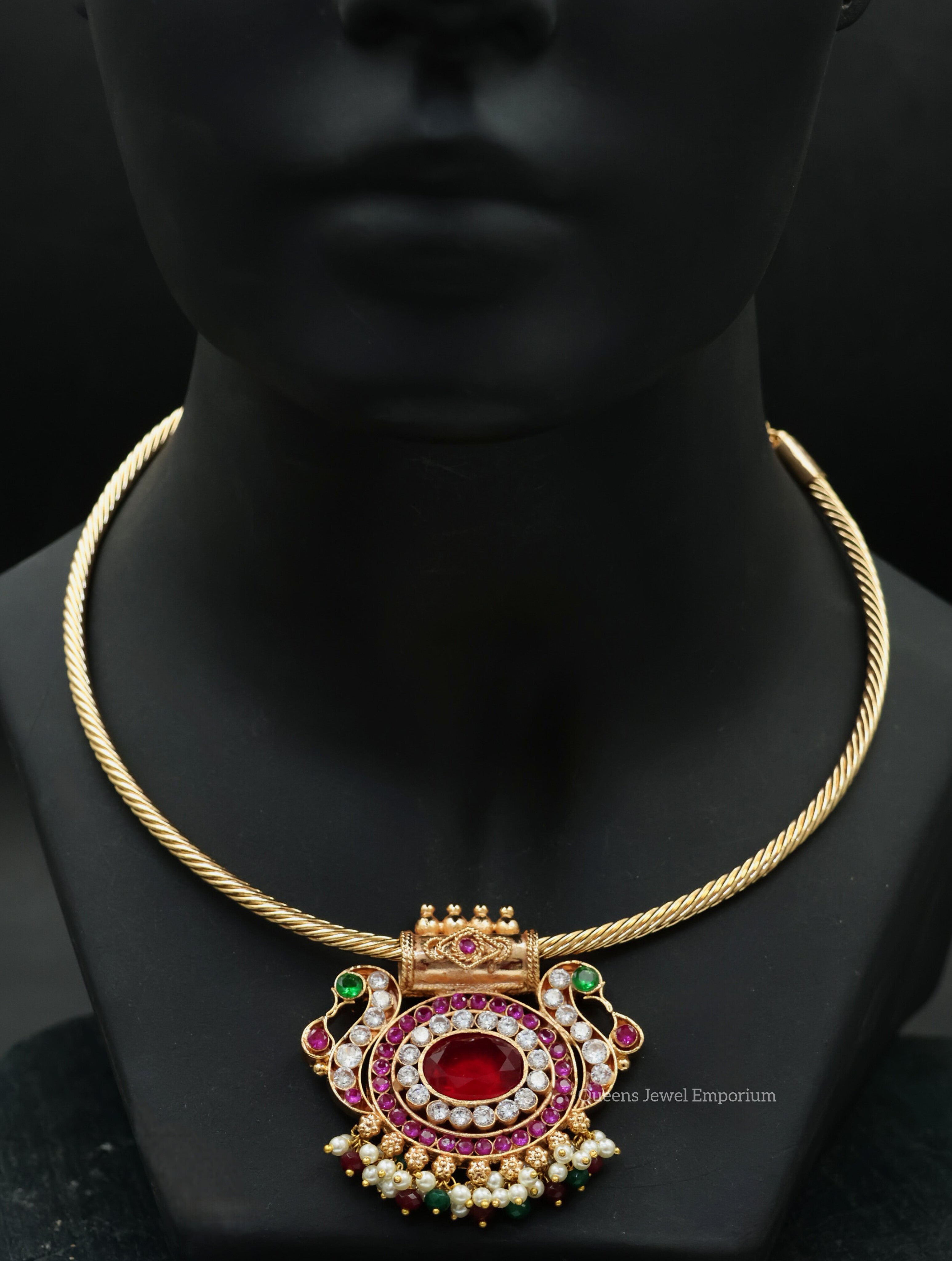 Red stoned pendant-Gold plated hasli