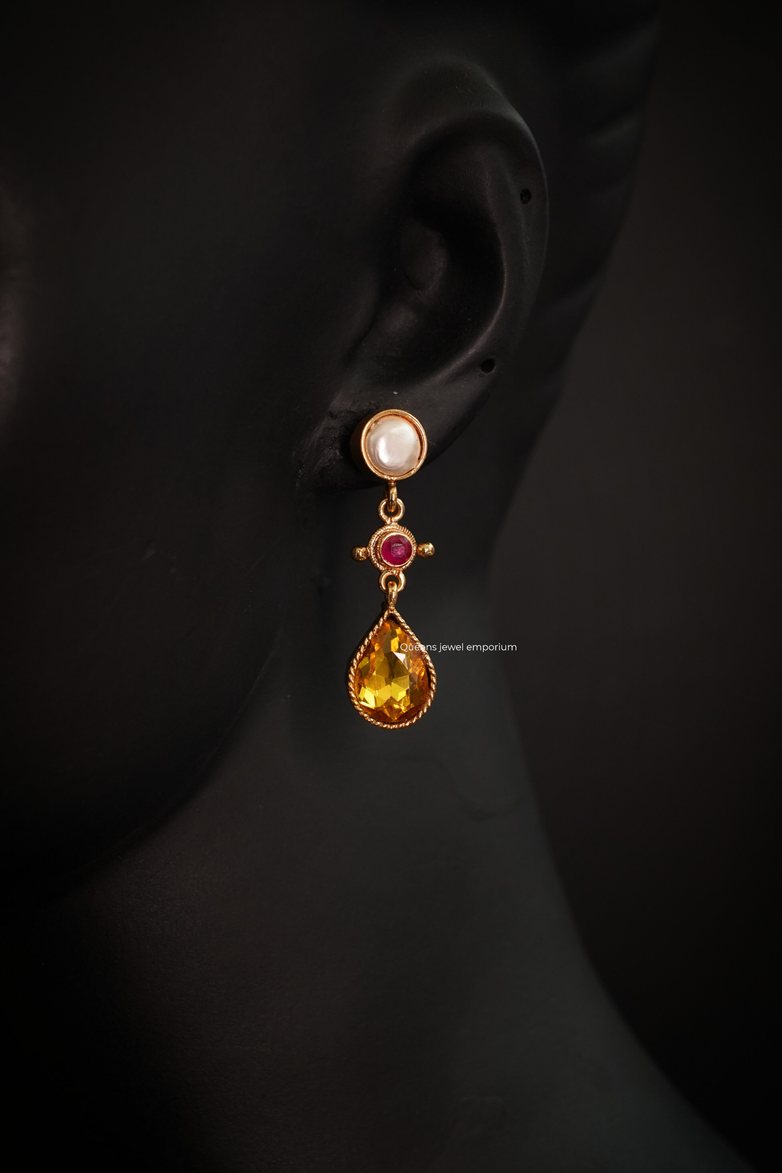 Modern ethnic jewellery-Oval shaped stone haram
