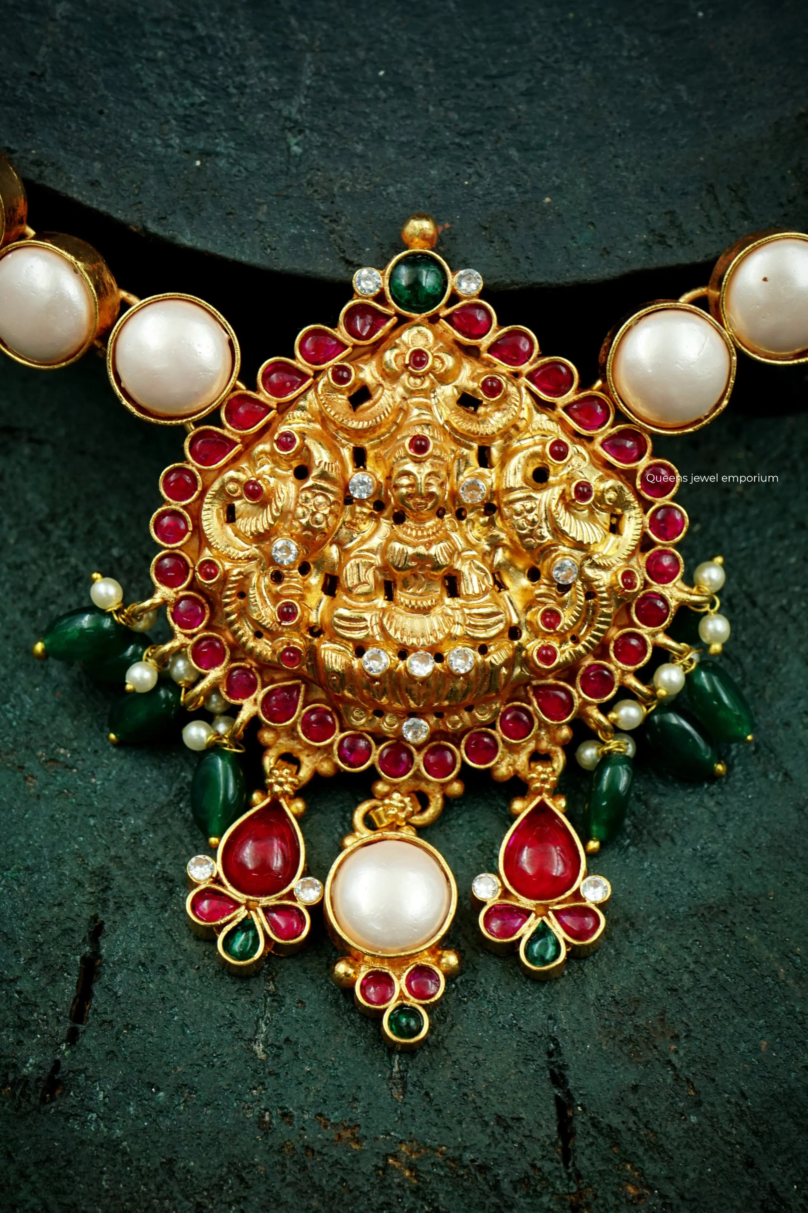 Pearl jewellery-Nagas lakshmi motif