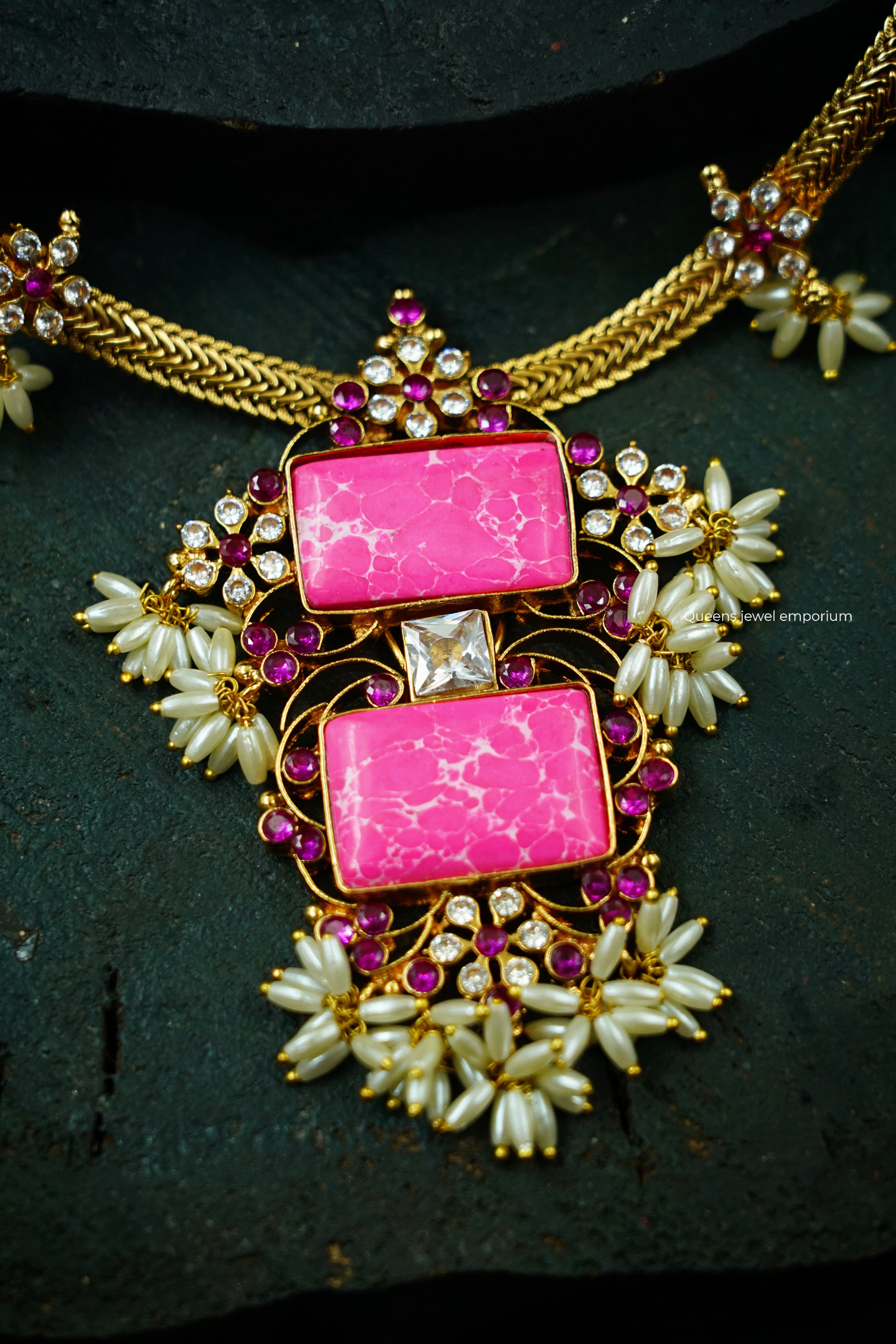 Candy pink stone necklace-Pink stone floral zircon necklace