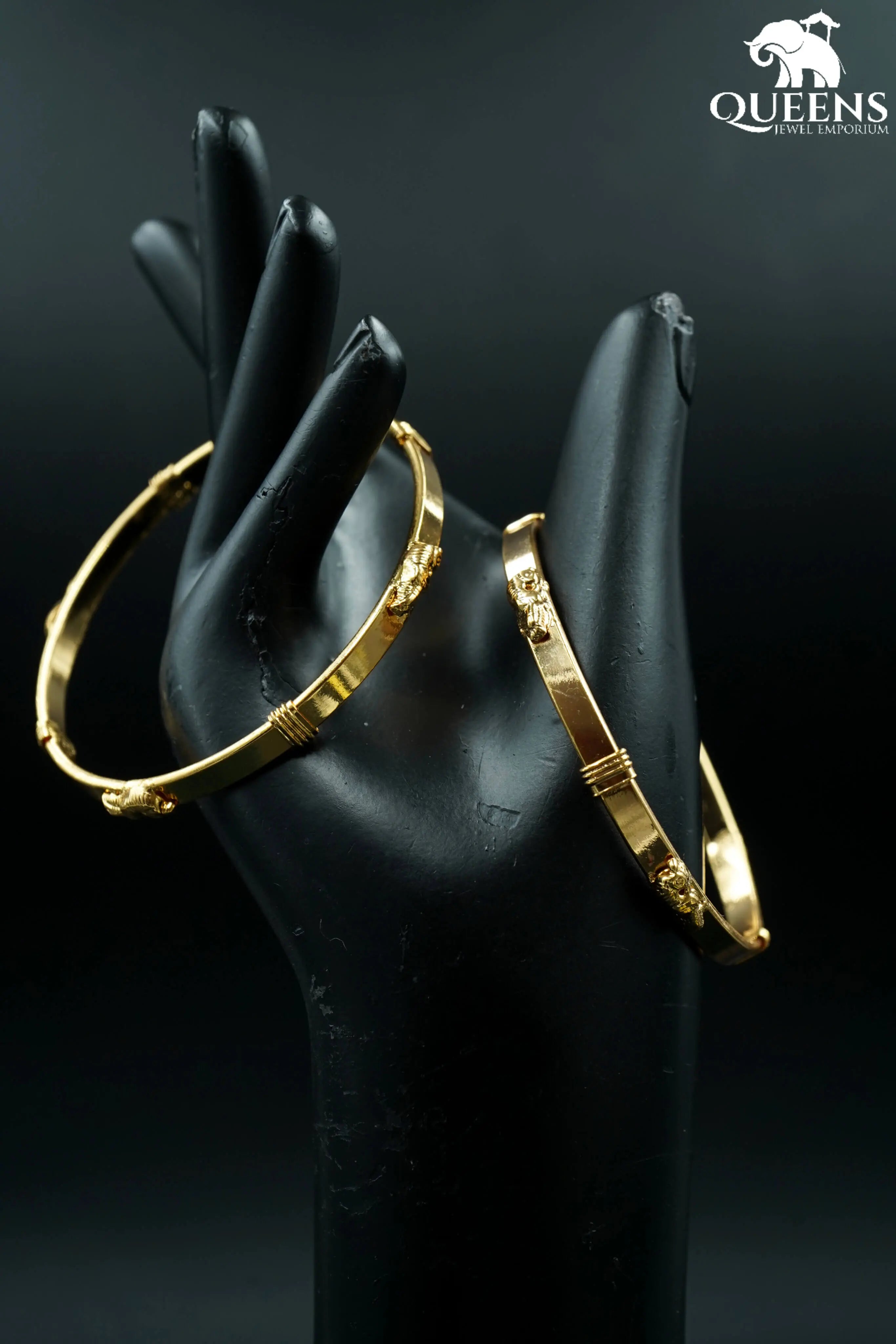 Flat traditional bangle design-Minimal nagas style bangle