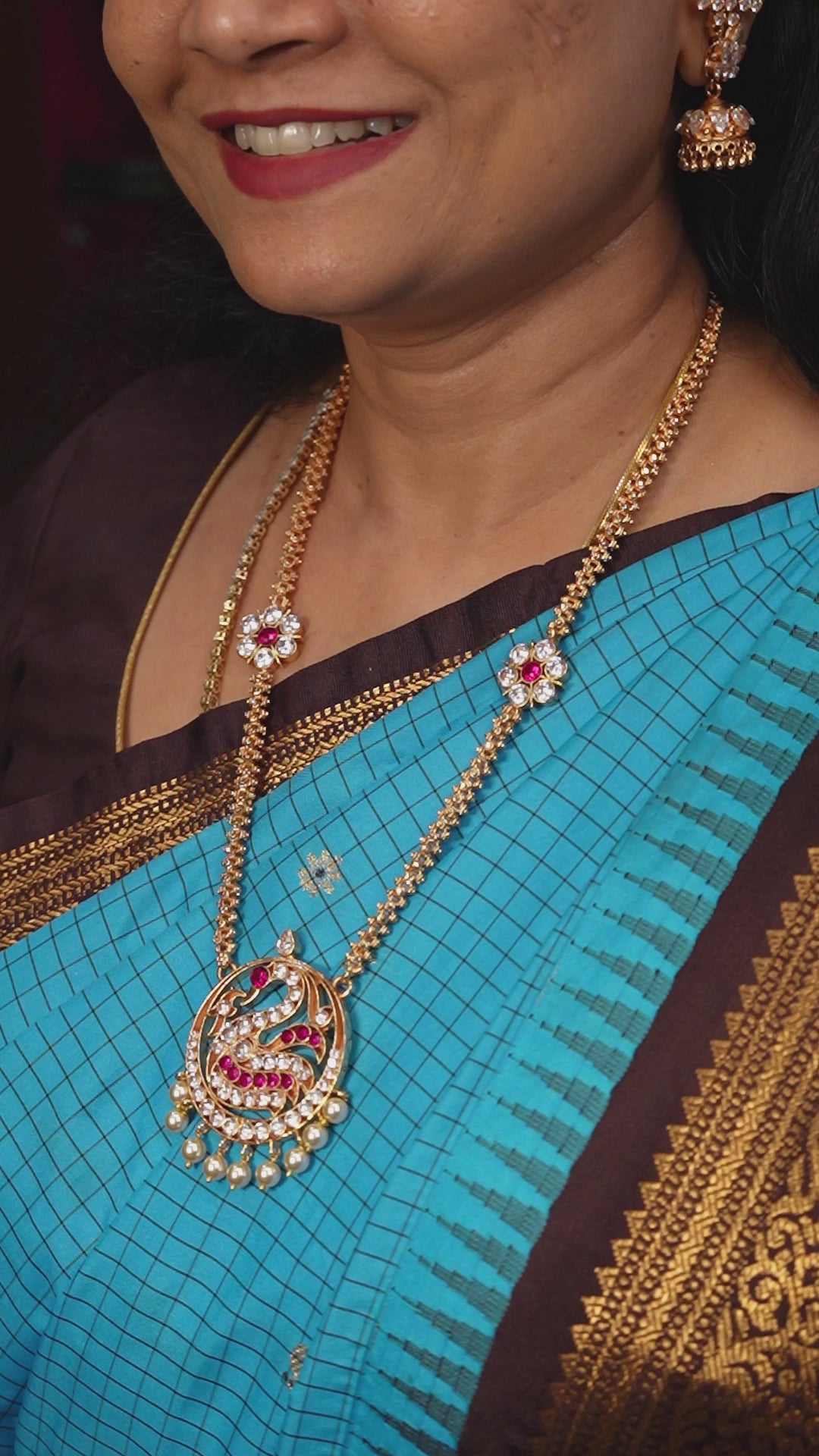 Vanathi Long Chain - White