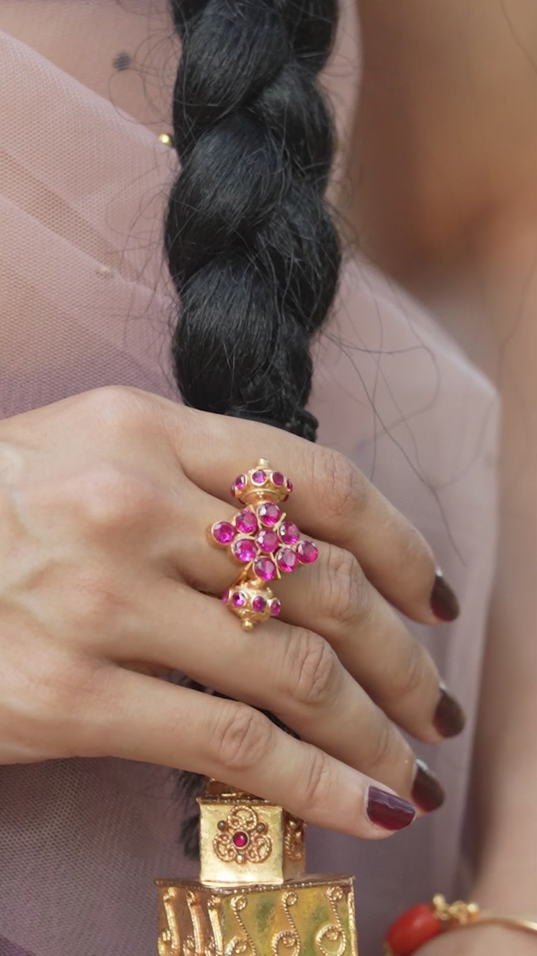 Kayal Finger Ring