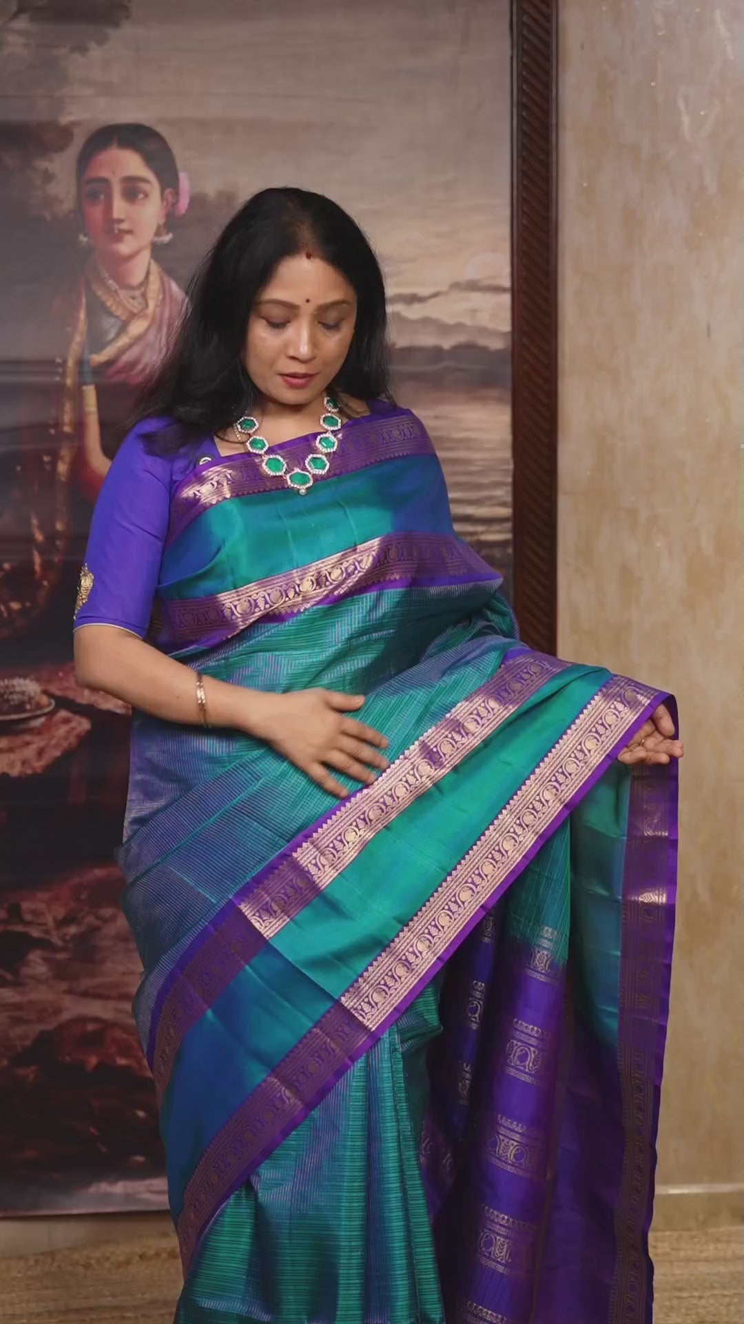 Mayil Kazhuthu Blue Payadi Pure Soft Silk Saree