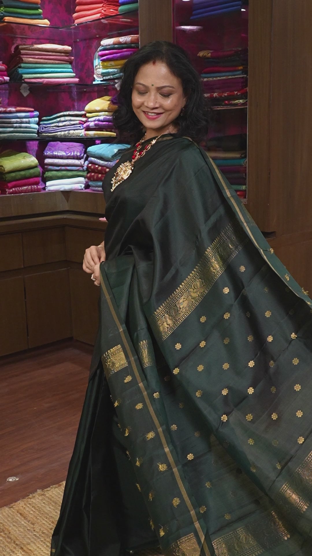 Bottle Green Pure Kanchivaram Silk Saree