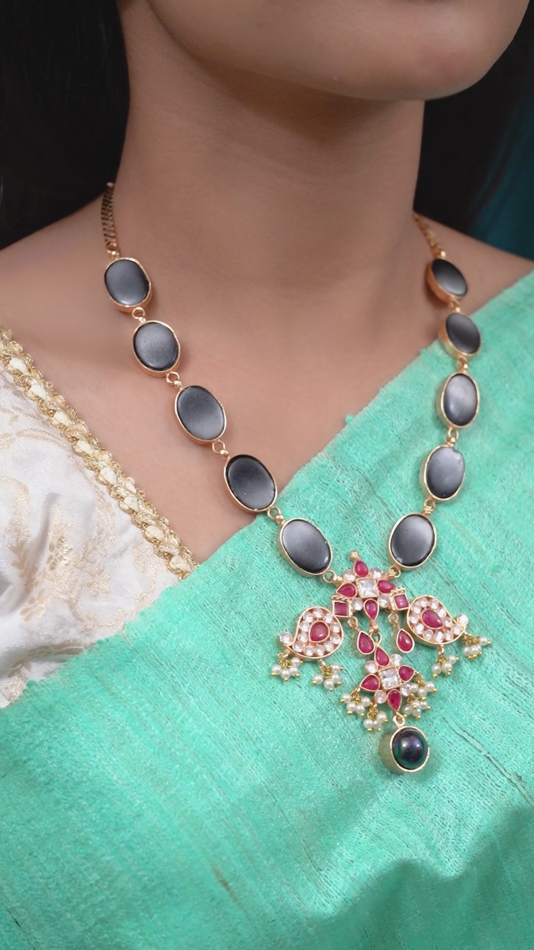 Tamasi Lahari Necklace