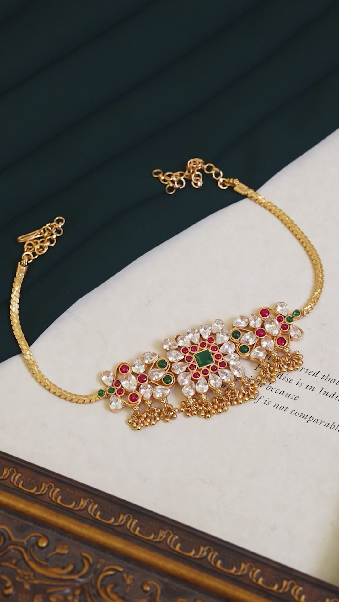 Gokila Choker