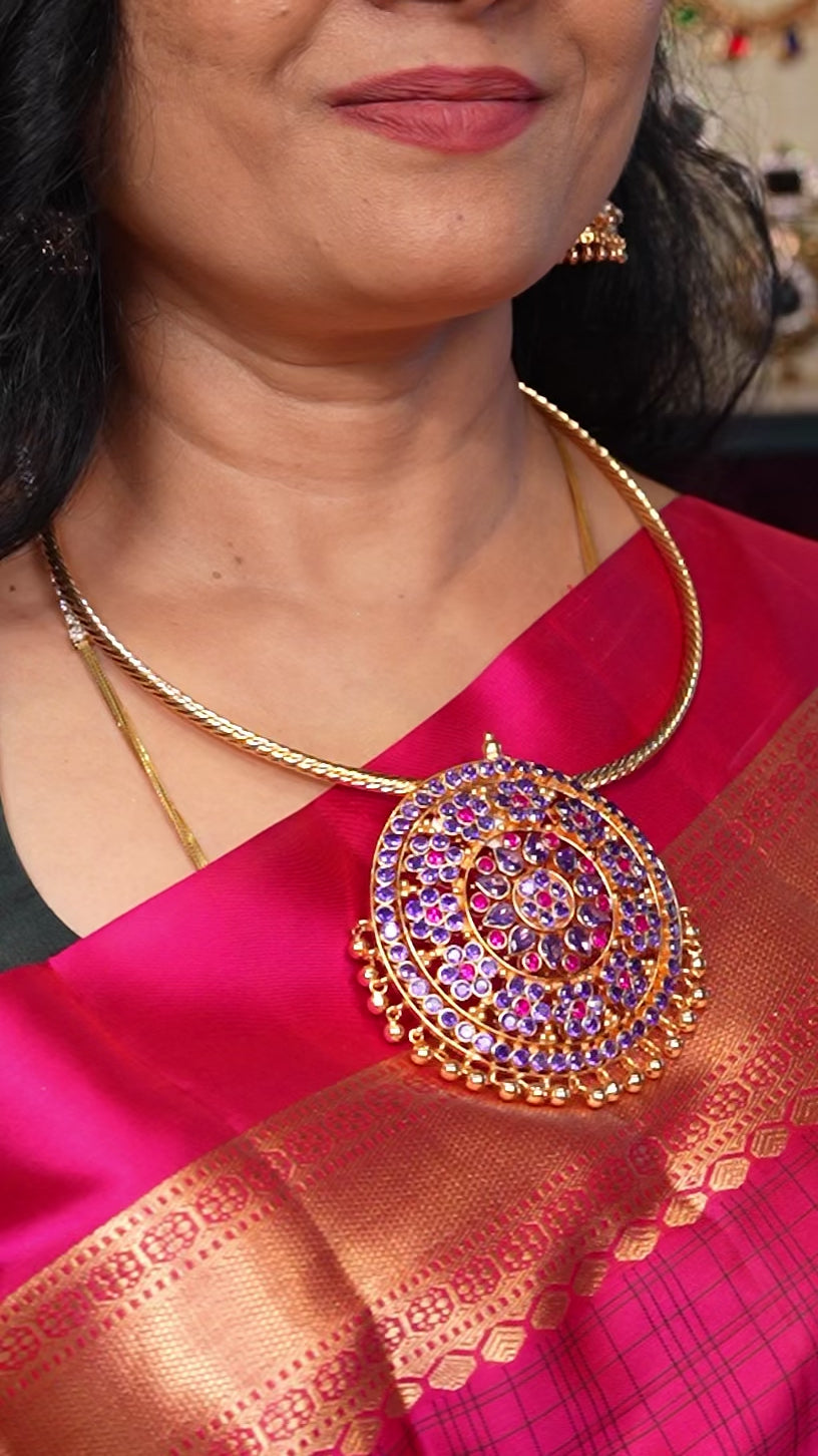 Manonmani Rakadai Pendant