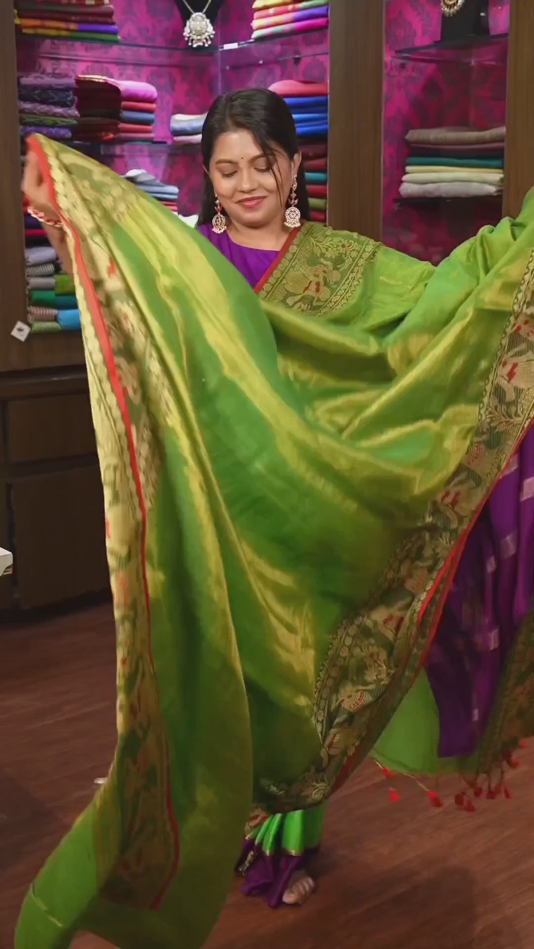 Green Linen Tissue Saree With Bomkai Border