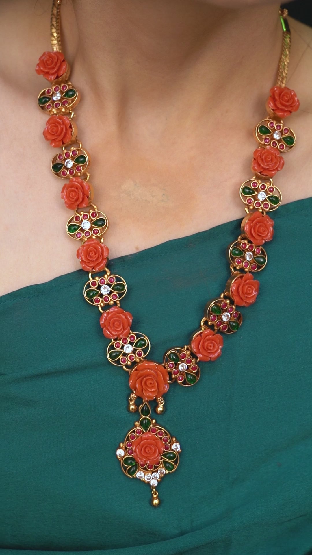 Aria - Rosa Necklace