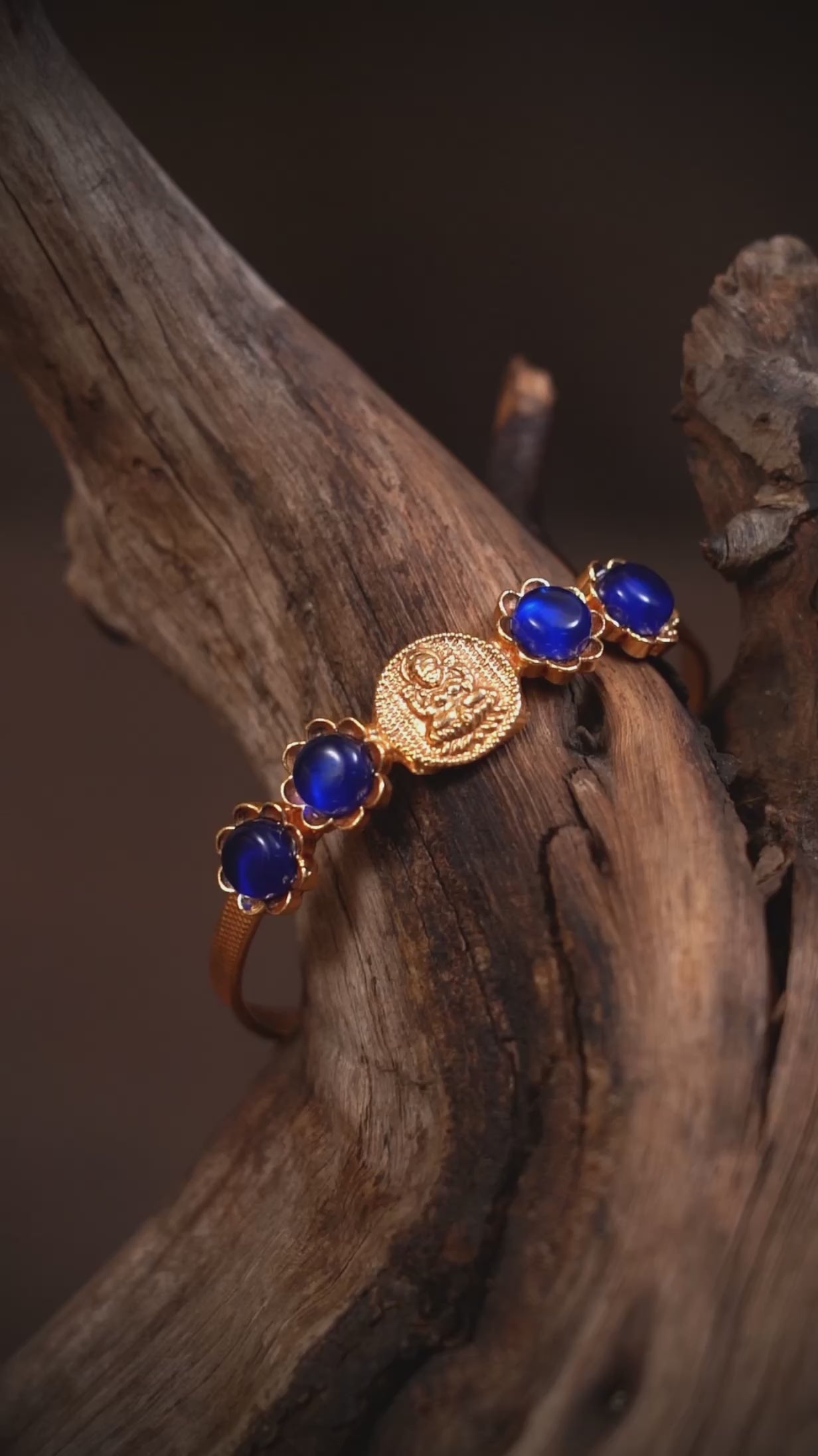 Devashree Floral Kada