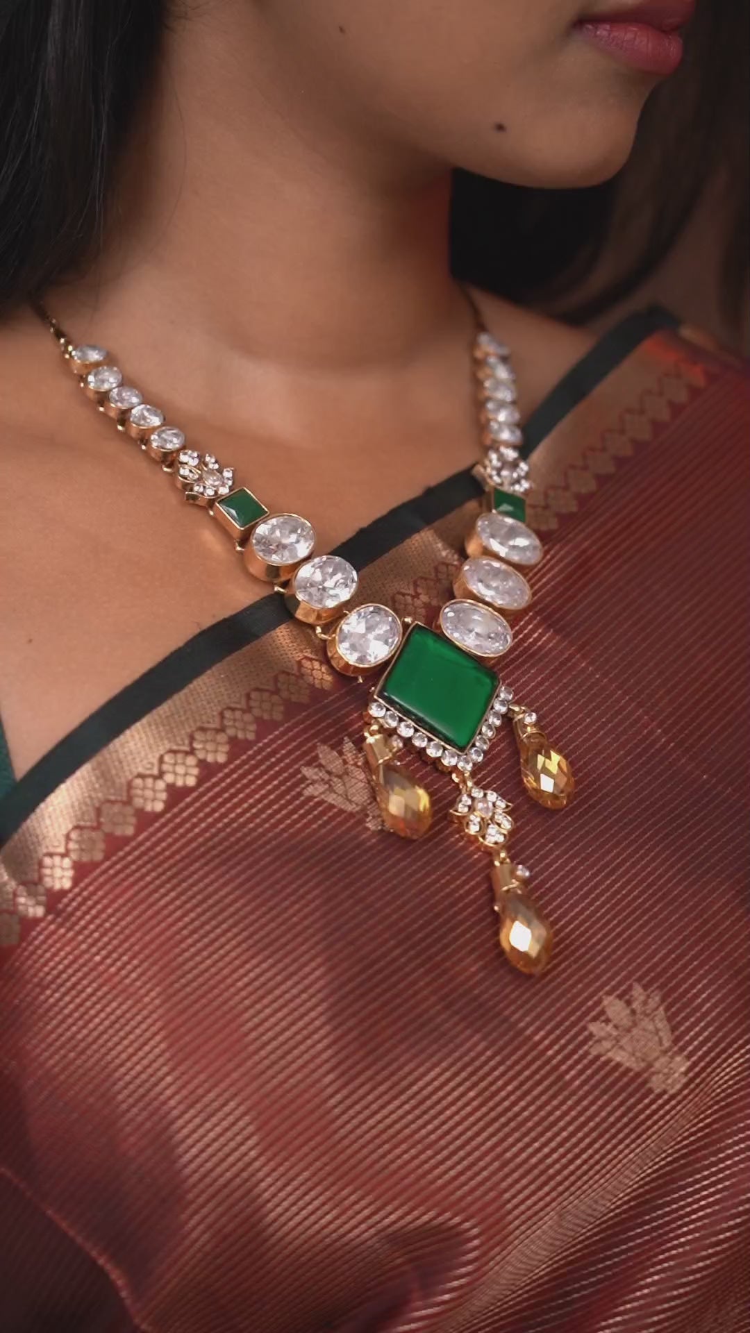 Royal chamber Necklace