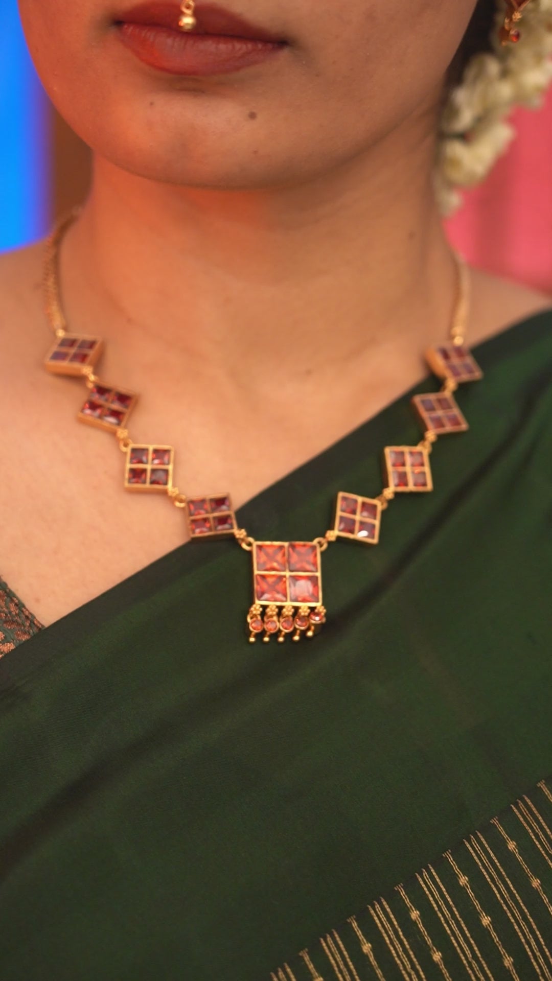 Madhuram Thean koodu Necklace - Garnet