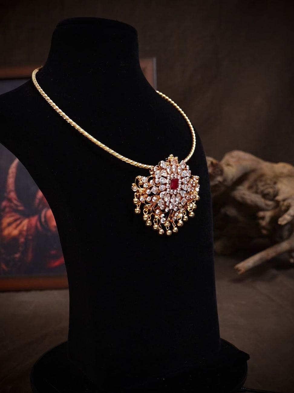 Abarna Pendant