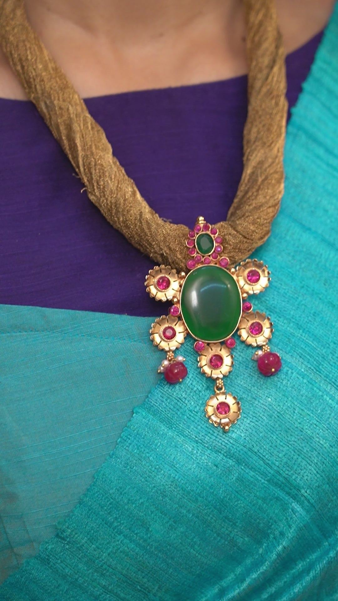 ANU RAGA  PENDANT