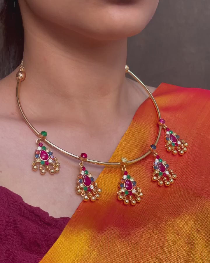 NANDHIKA NECKLACE