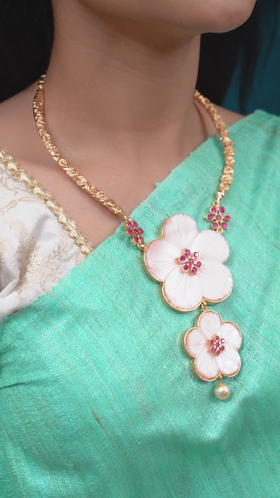 Moti Pushpa Floral Necklace