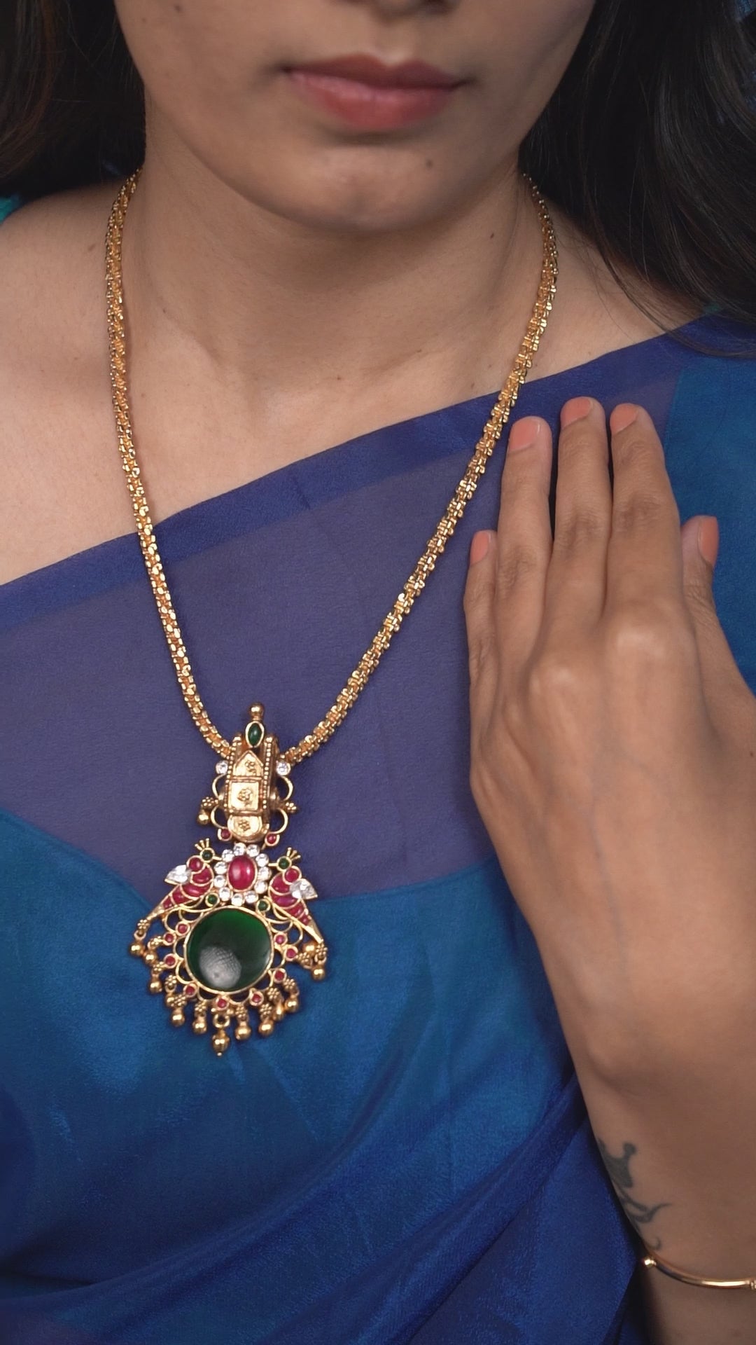 Aribitha Pendant