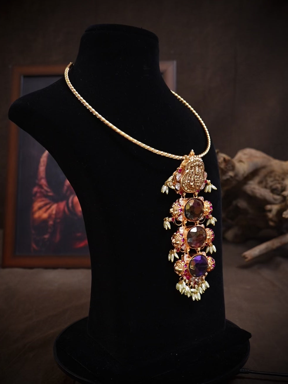 Dhanya Mithra Pendant