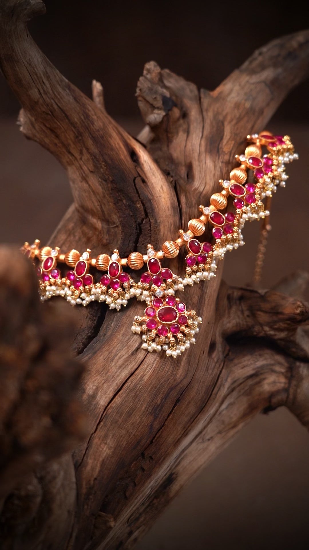 Aaravi Balaji Pink Necklace