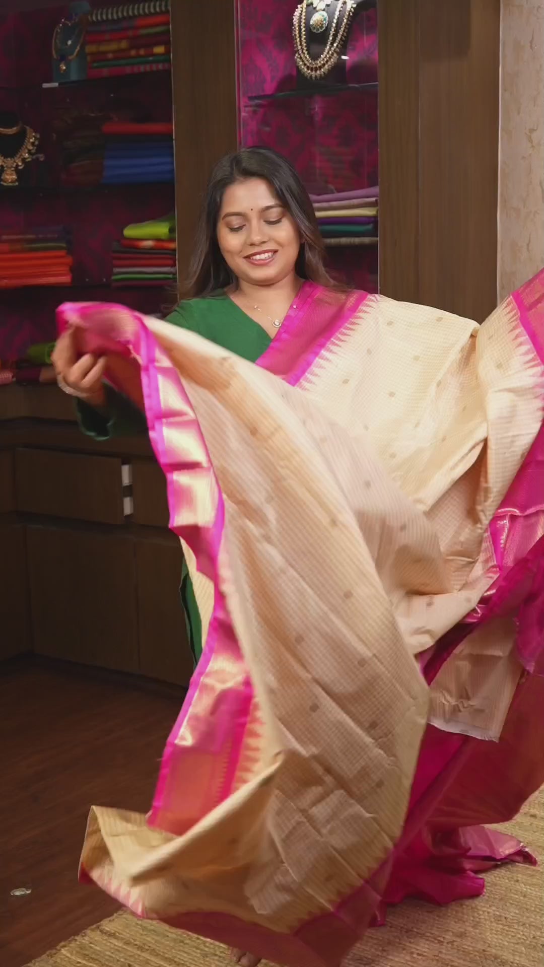 Sandal Kattam With Pink Semi Gadwal Silk Saree